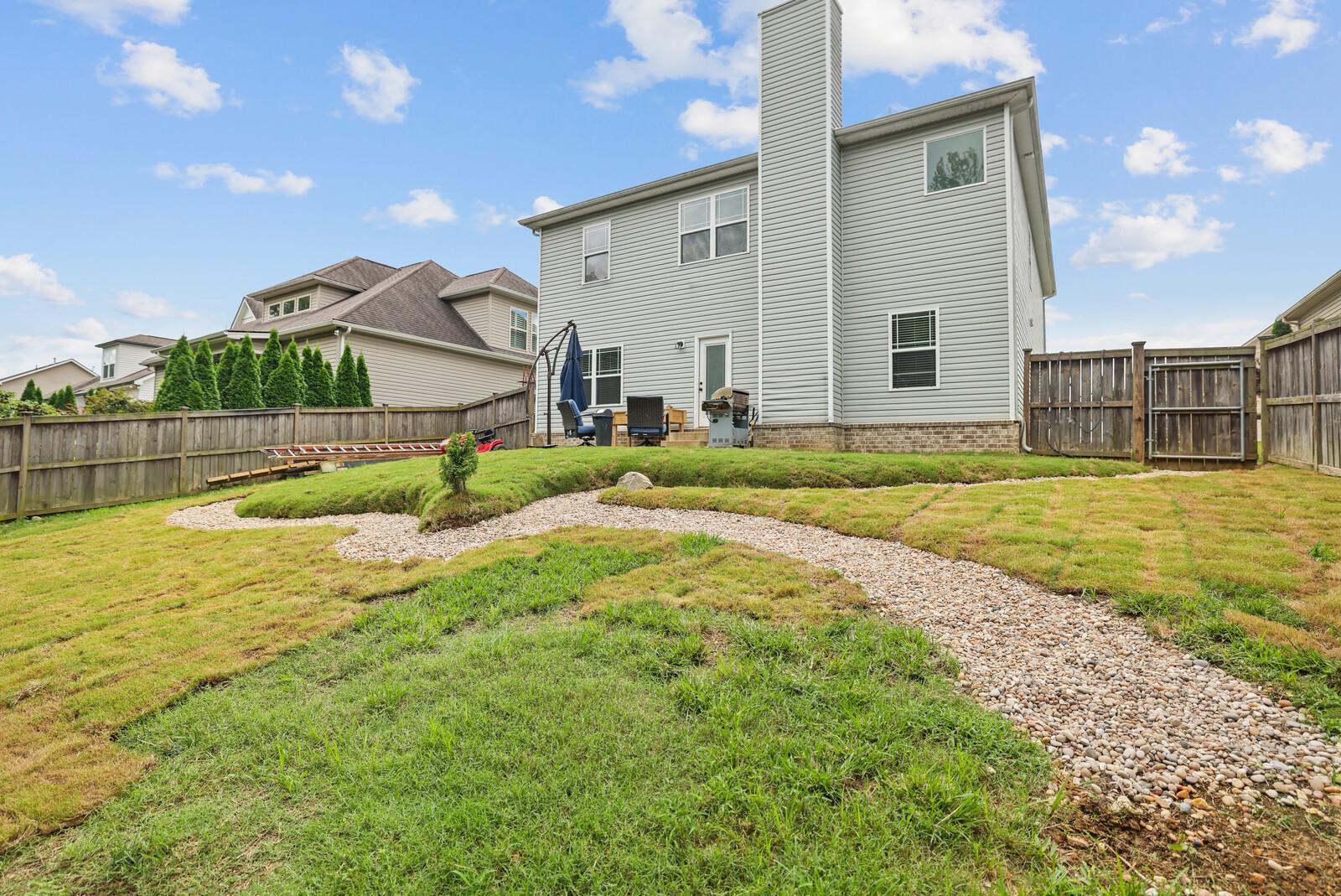 1028 Solomon Ln