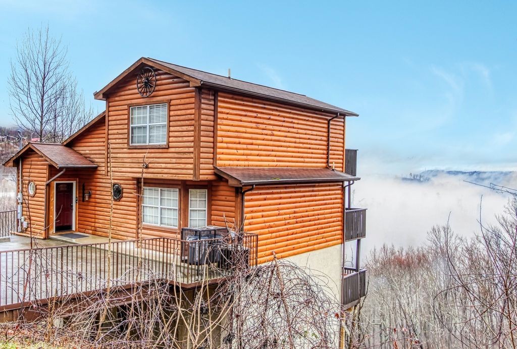 943 Crooked Ridge Rd