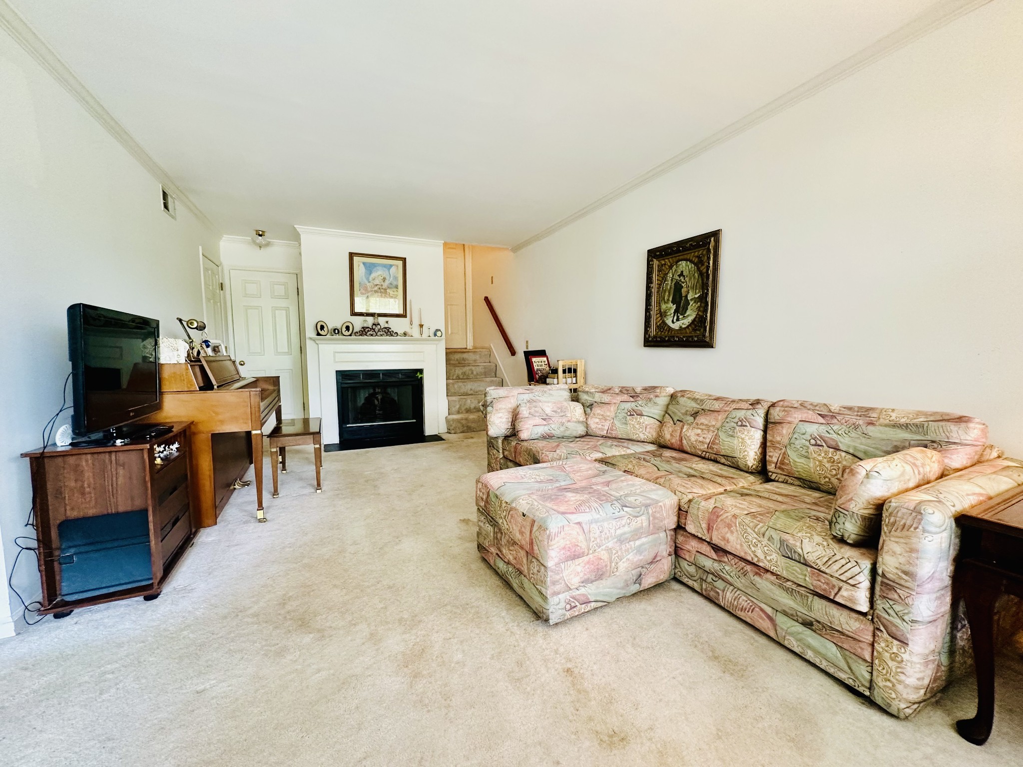102 Pepper Ridge Cir