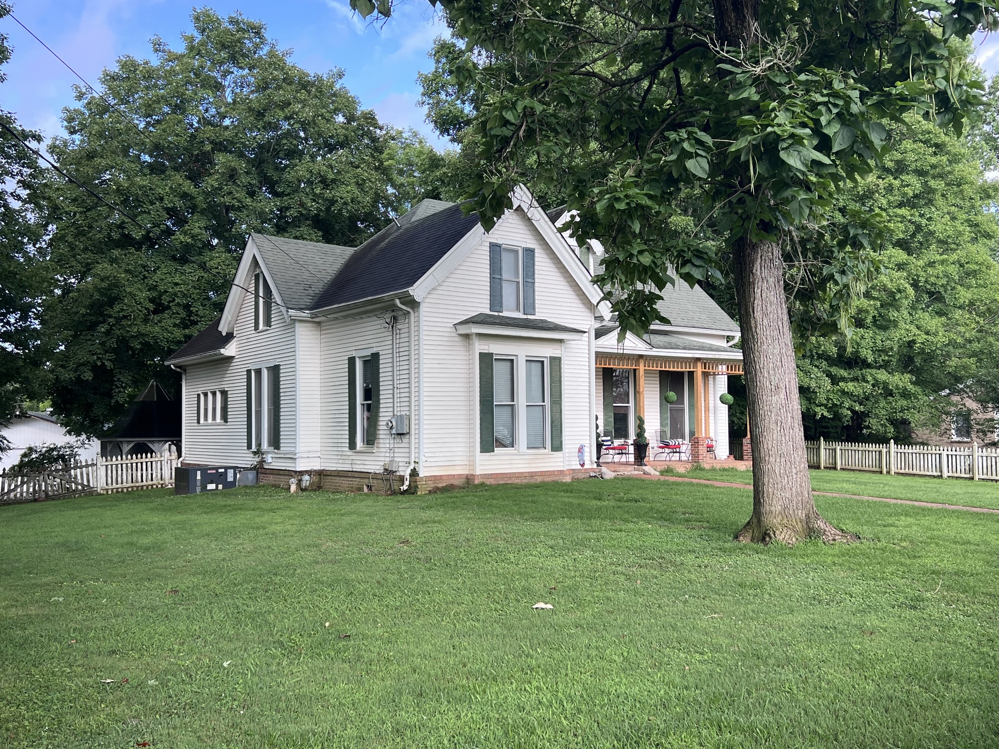 2343 Old Ashland City Rd