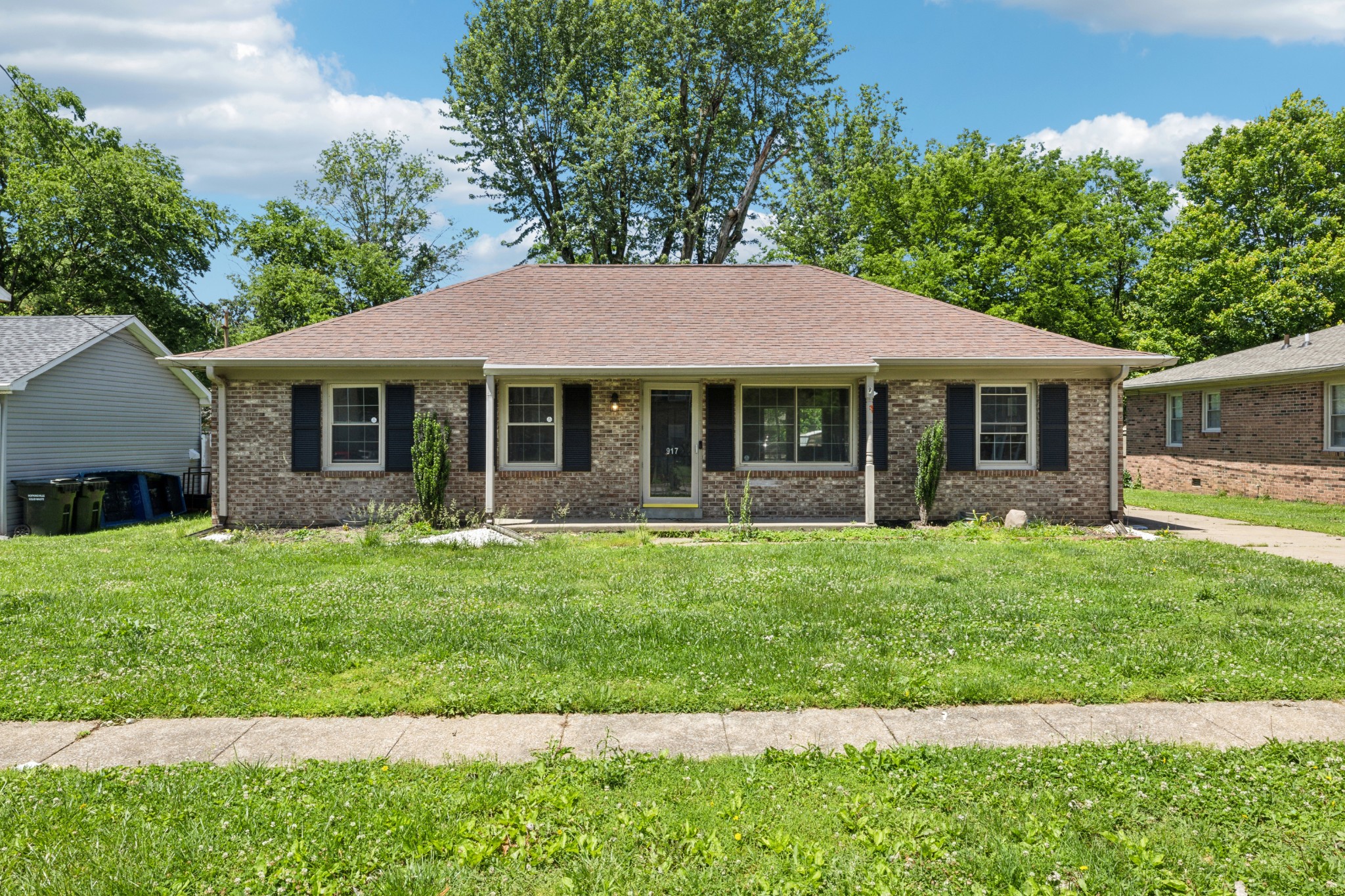 917 Springmont Dr