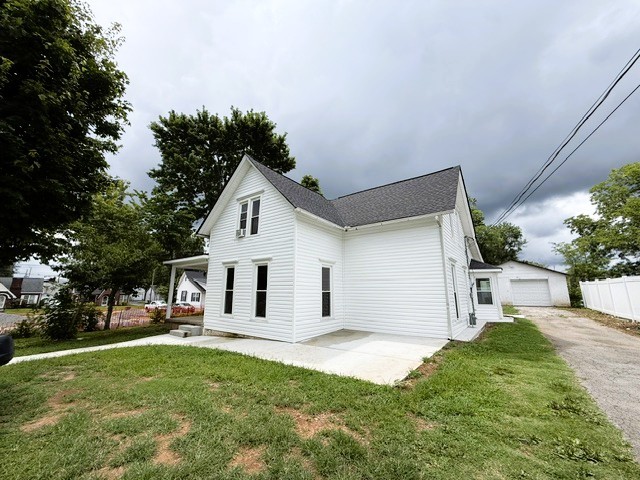 203 Donnell St