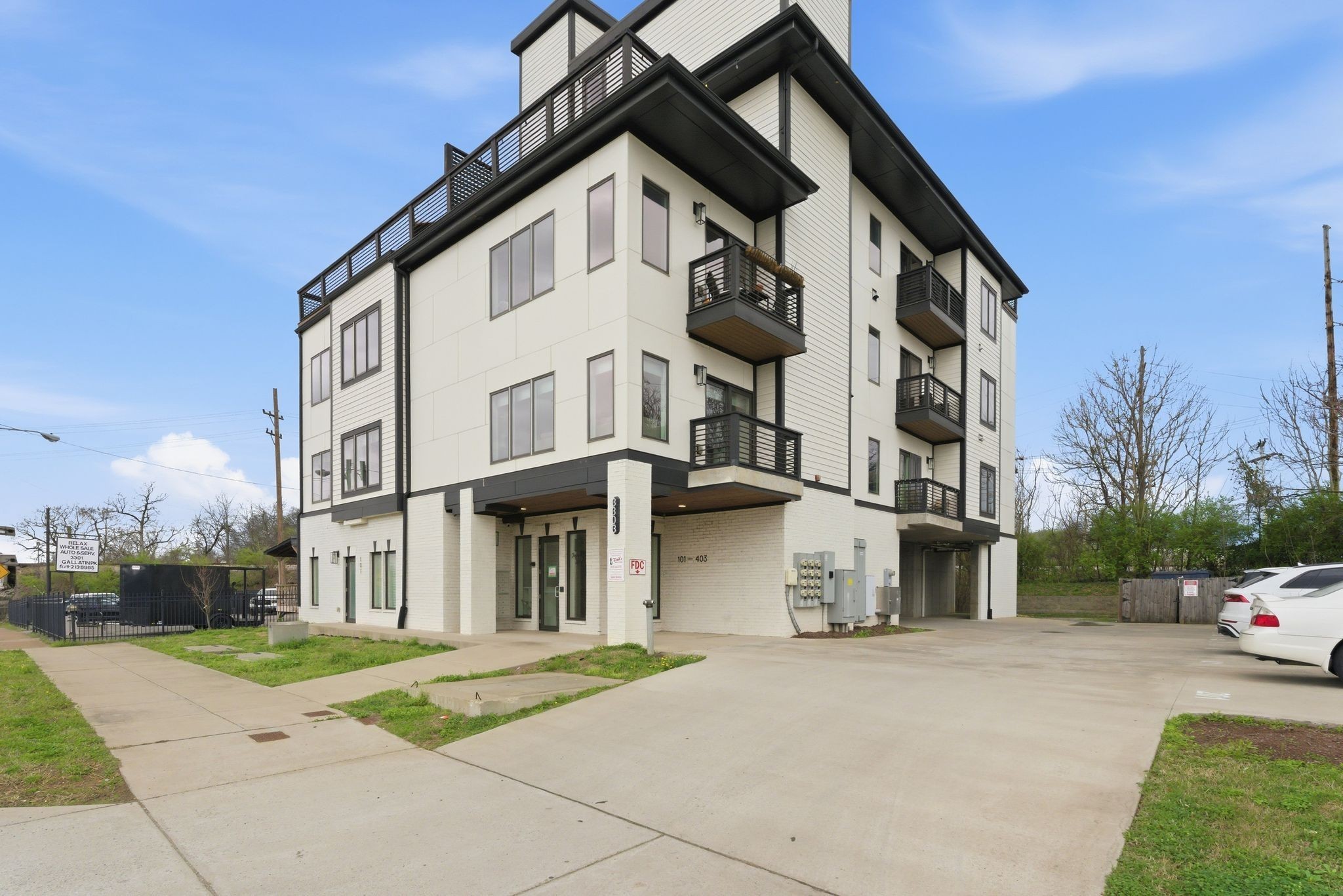3303 Gallatin Pike