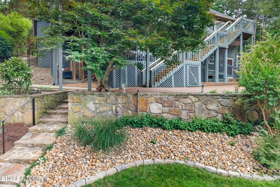 150 Lynhurst Dr