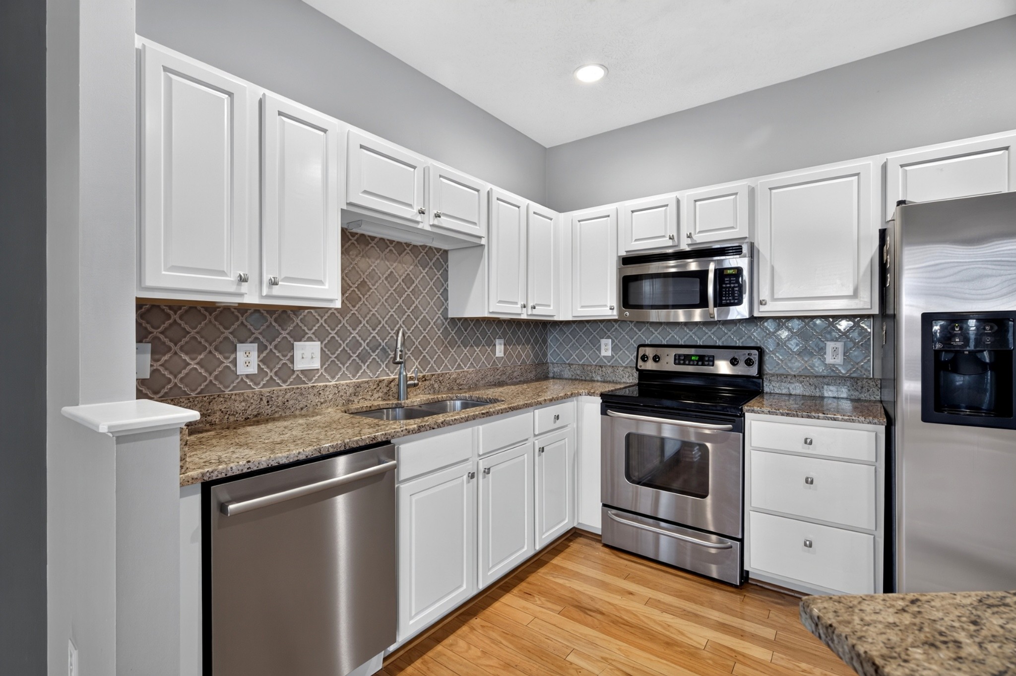 7277 Charlotte Pike