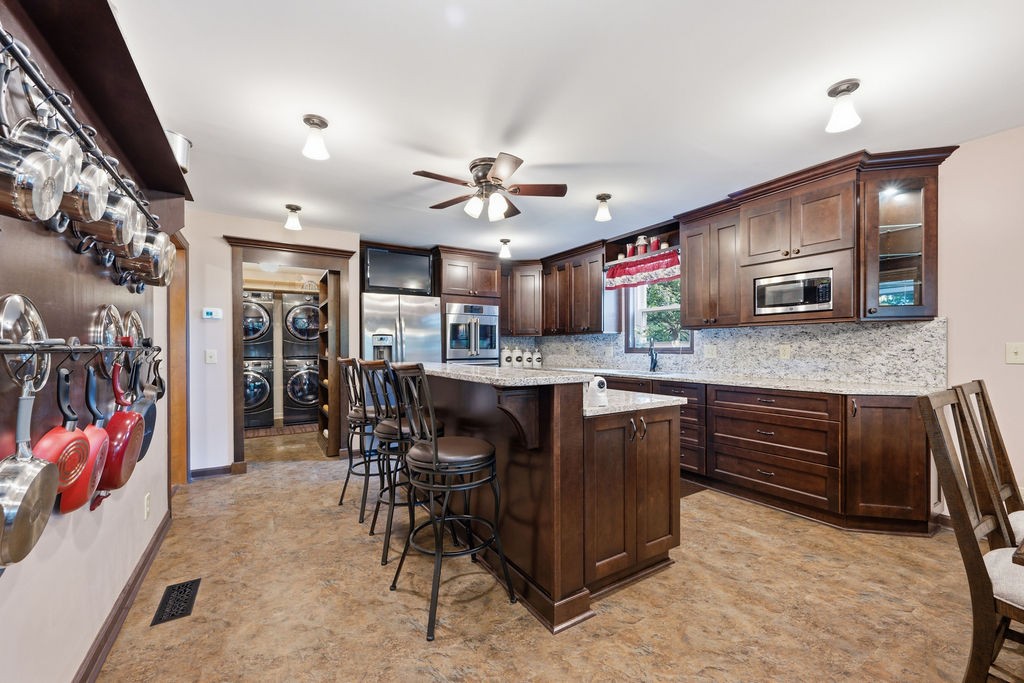 3922 Highway 2