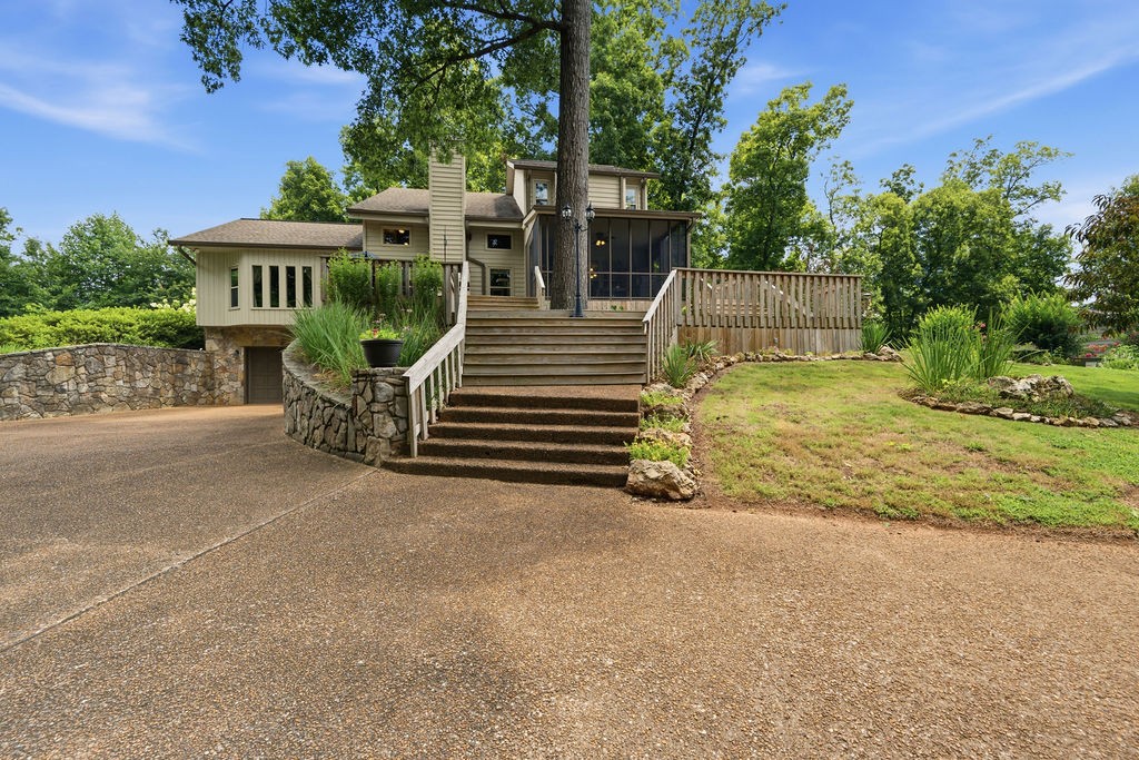 3922 Highway 2