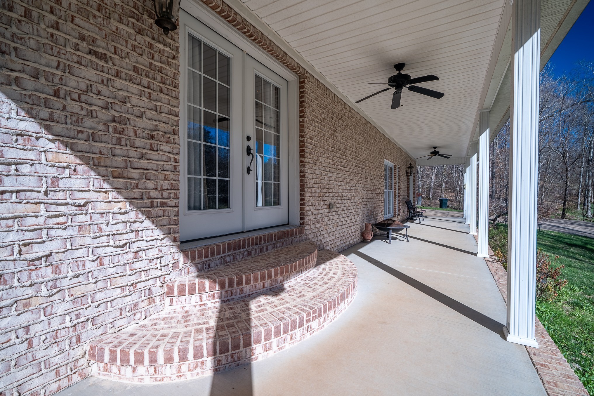 15 Clifton Rd