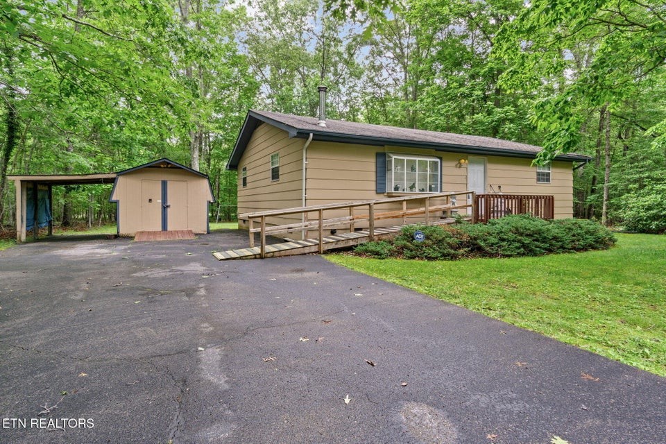 4007 Kato Dr