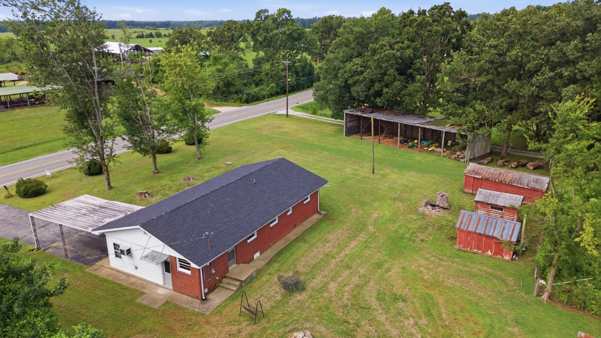 1133 Summertown Hwy