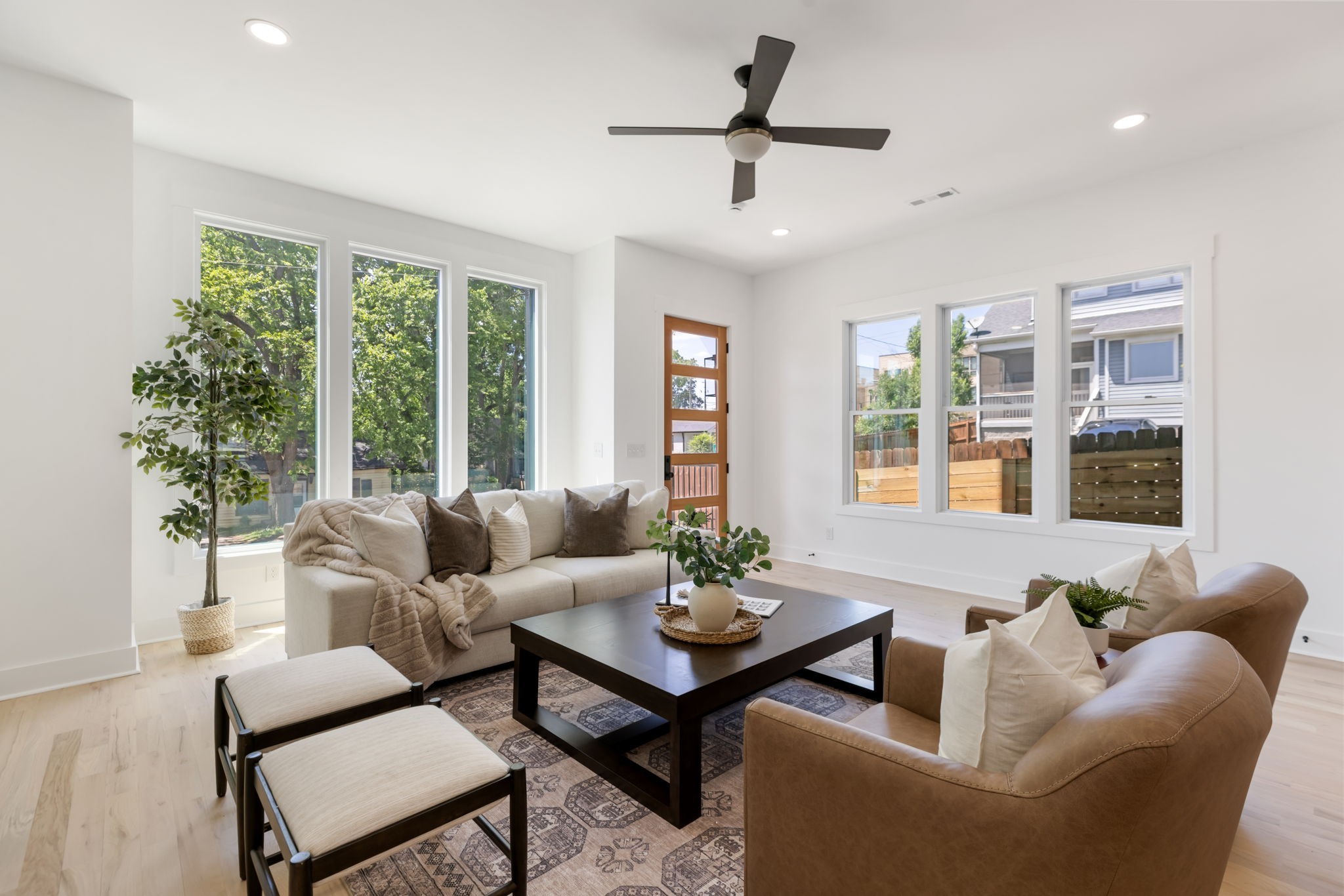 1215 Montgomery Ave