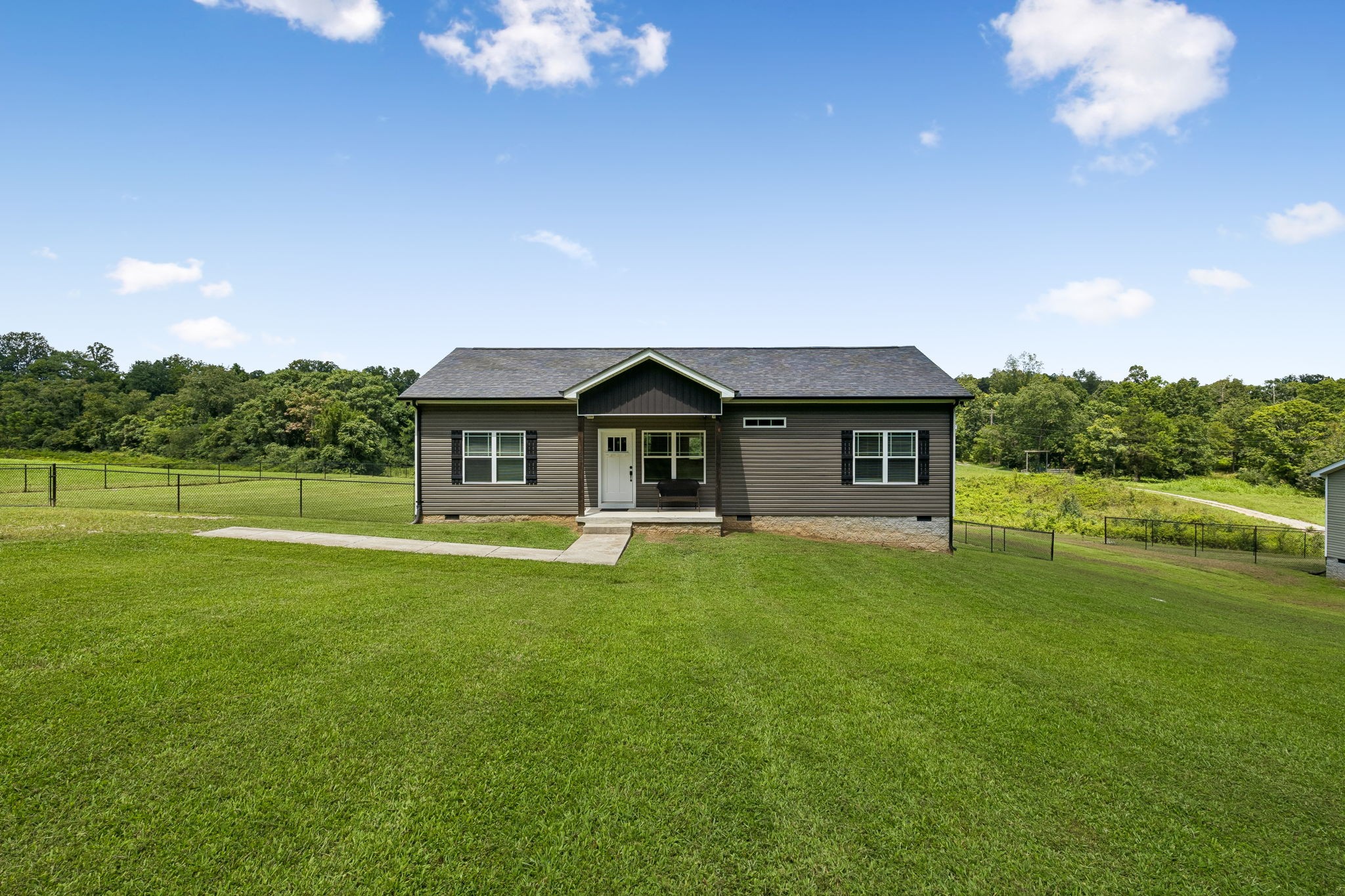 677 Steele Rd