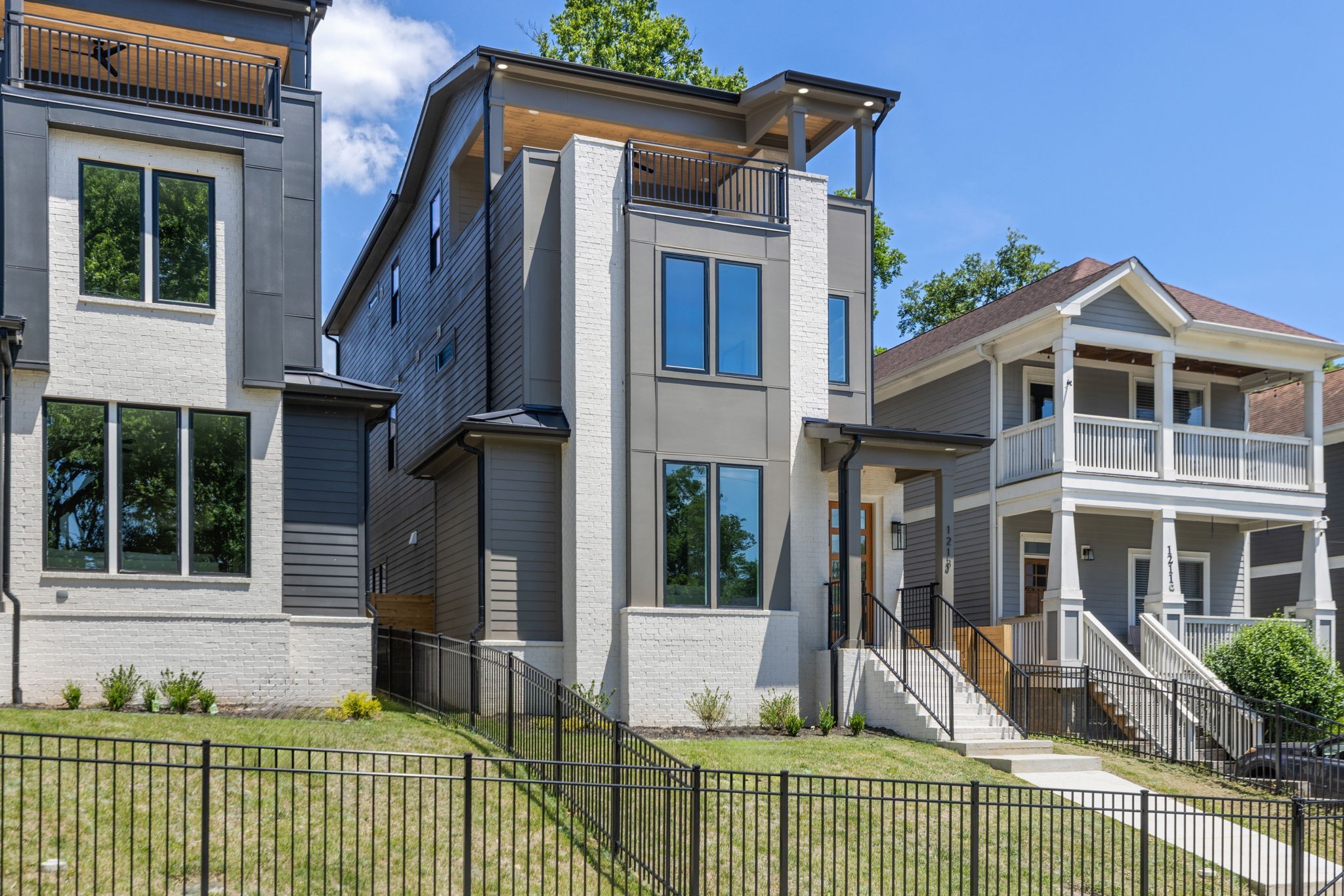 1213 Montgomery Ave