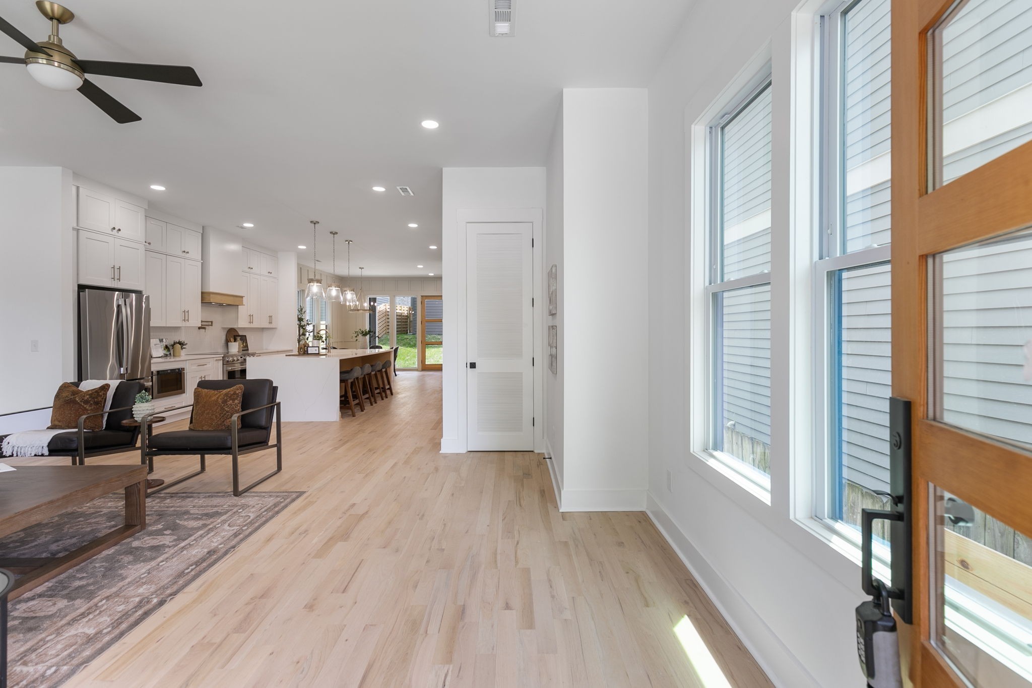 1213 Montgomery Ave