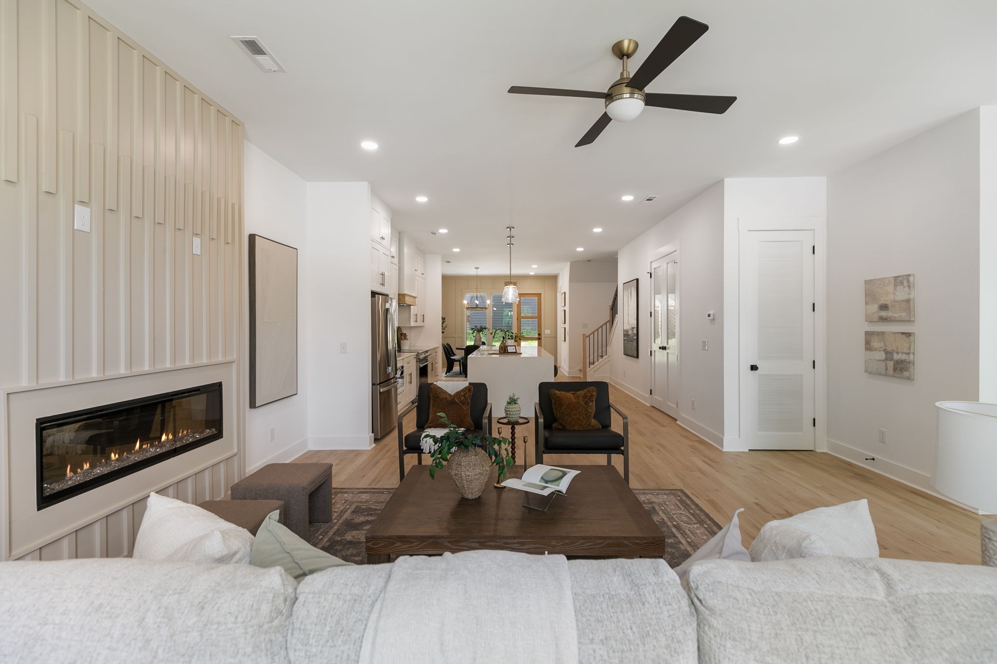 1213 Montgomery Ave