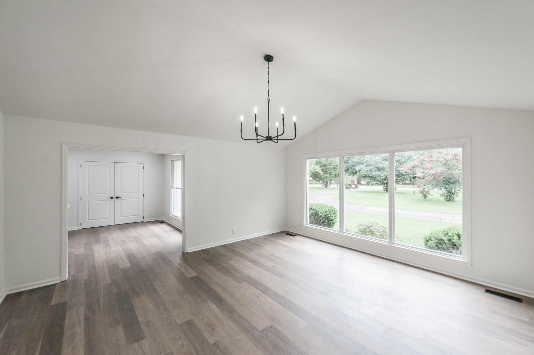 205 Bluegrass Dr