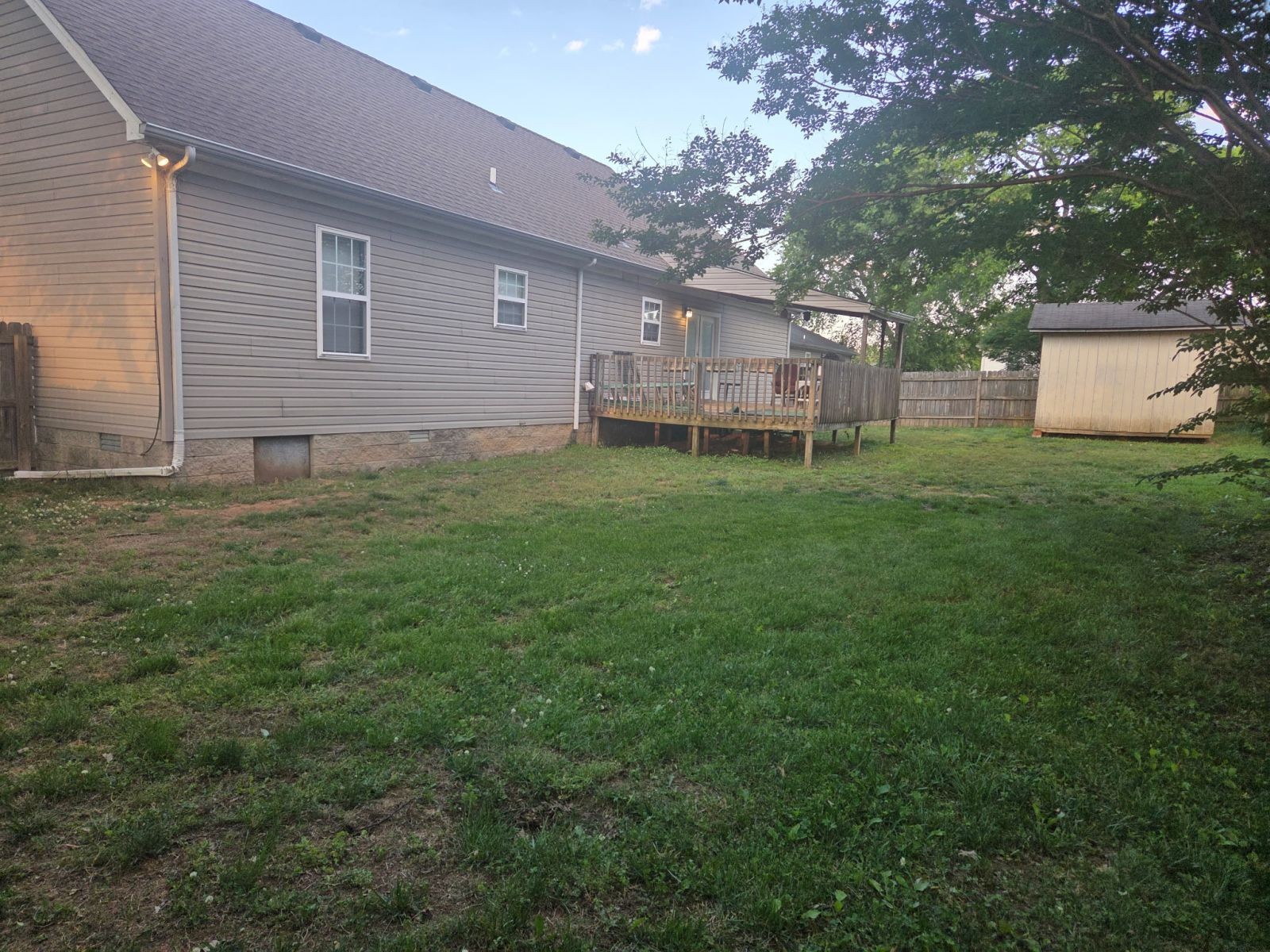 2022 Gardendale Dr