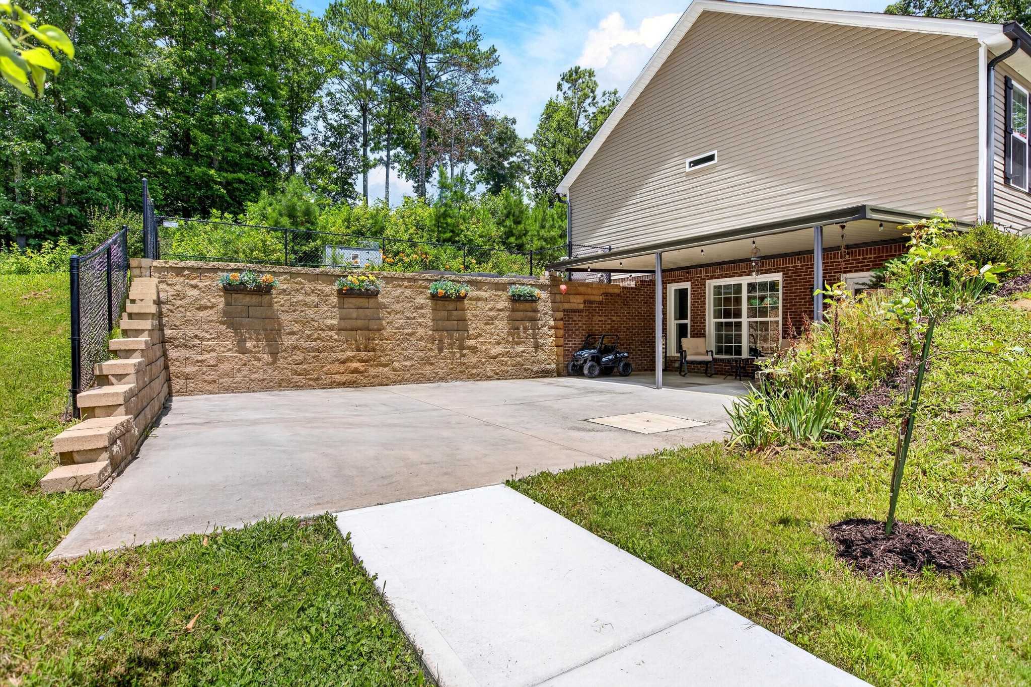 148 Chetola Drive, NE