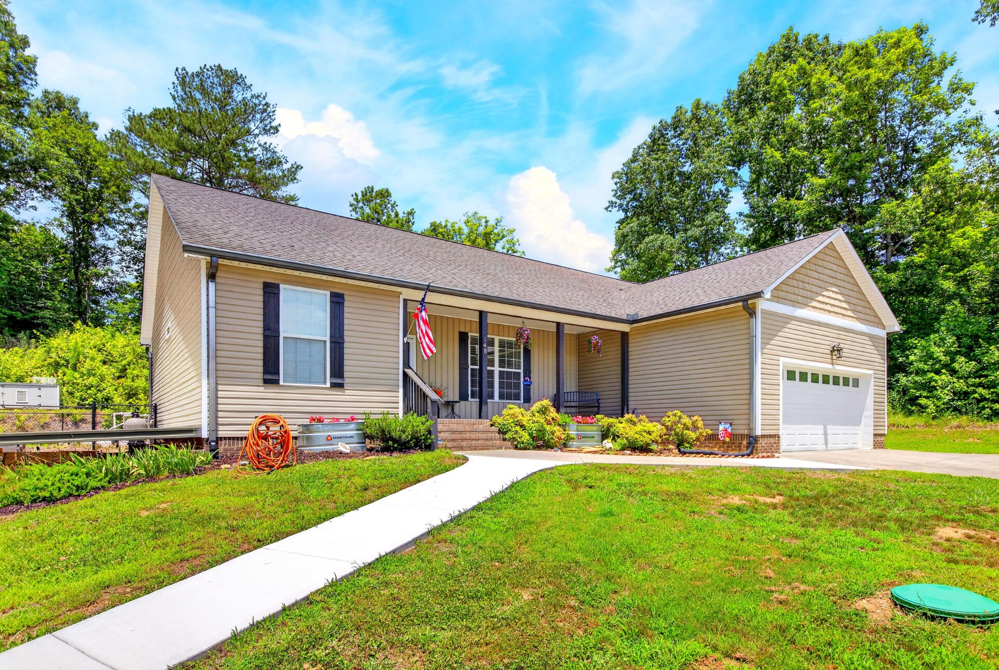 148 Chetola Drive, NE