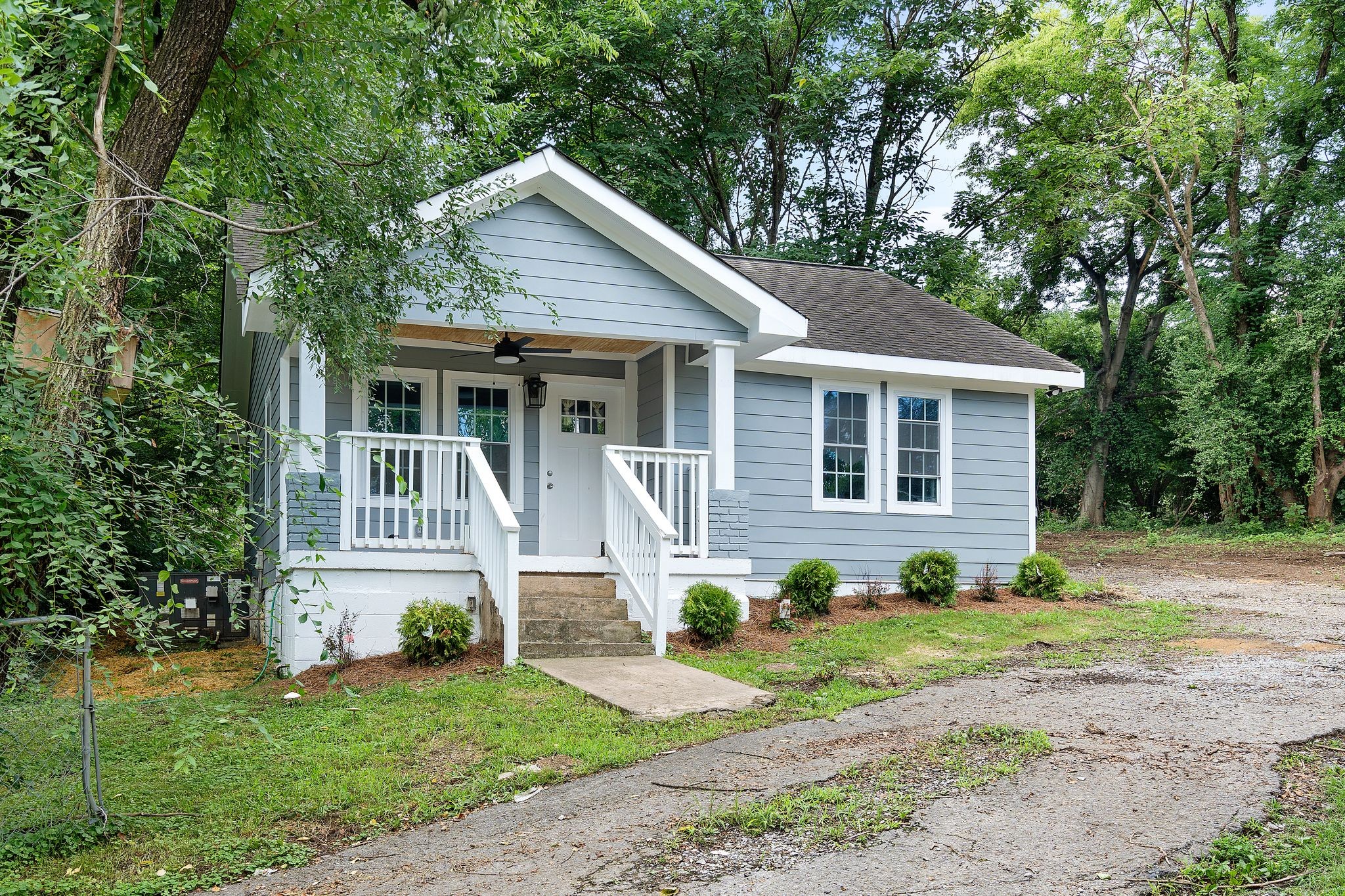 109 Evelyn Dr