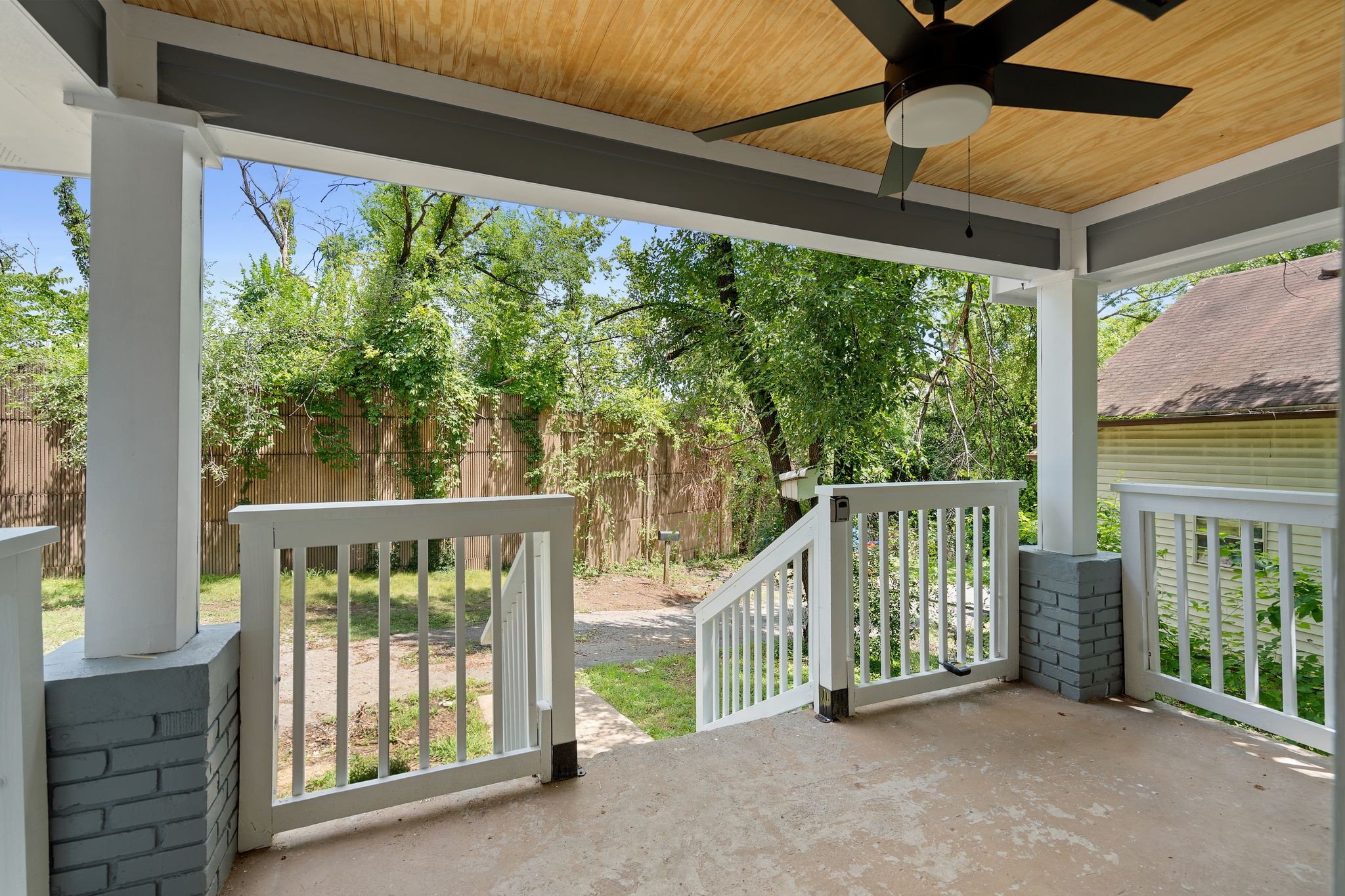 109 Evelyn Dr