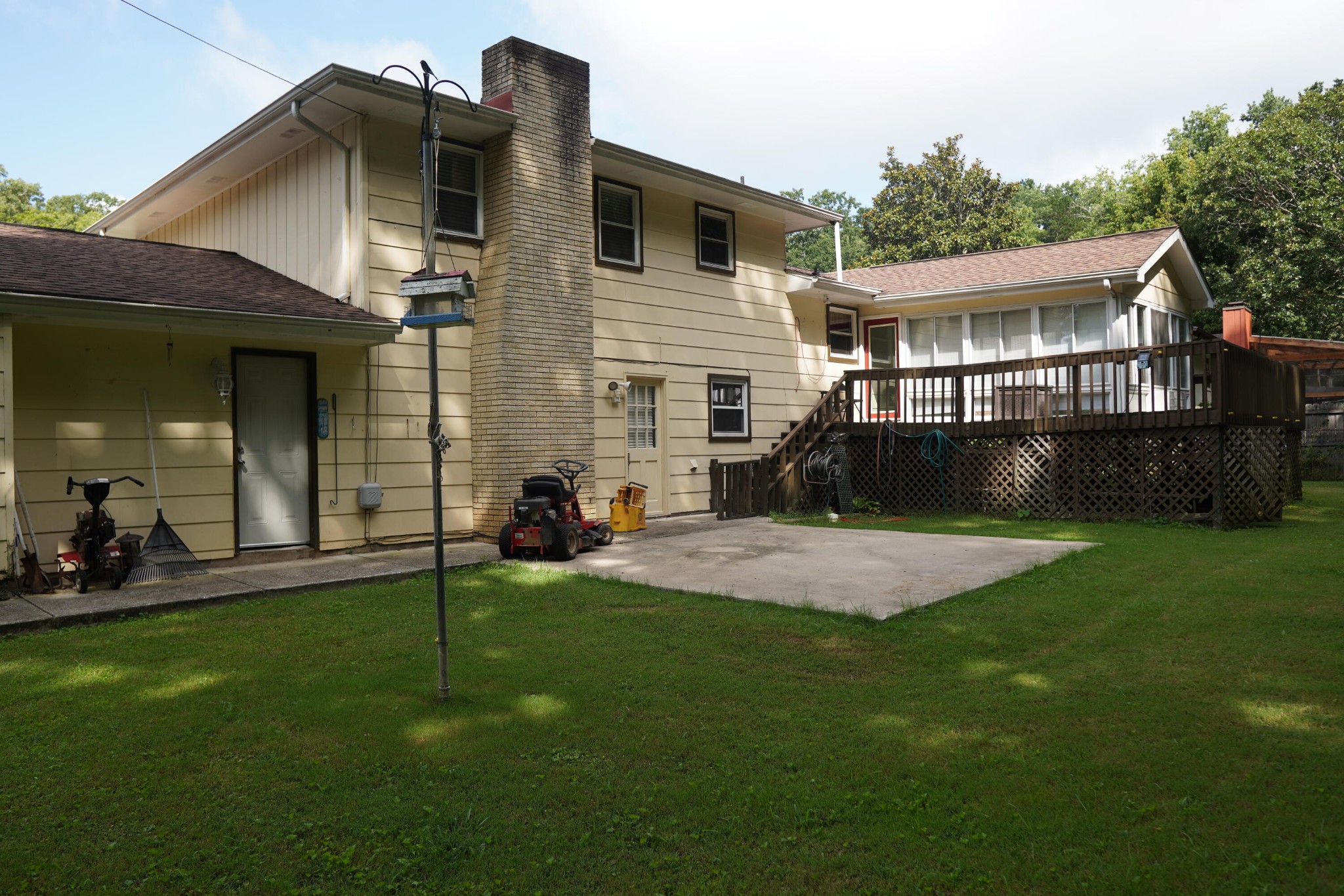 9595 Priscilla Drive