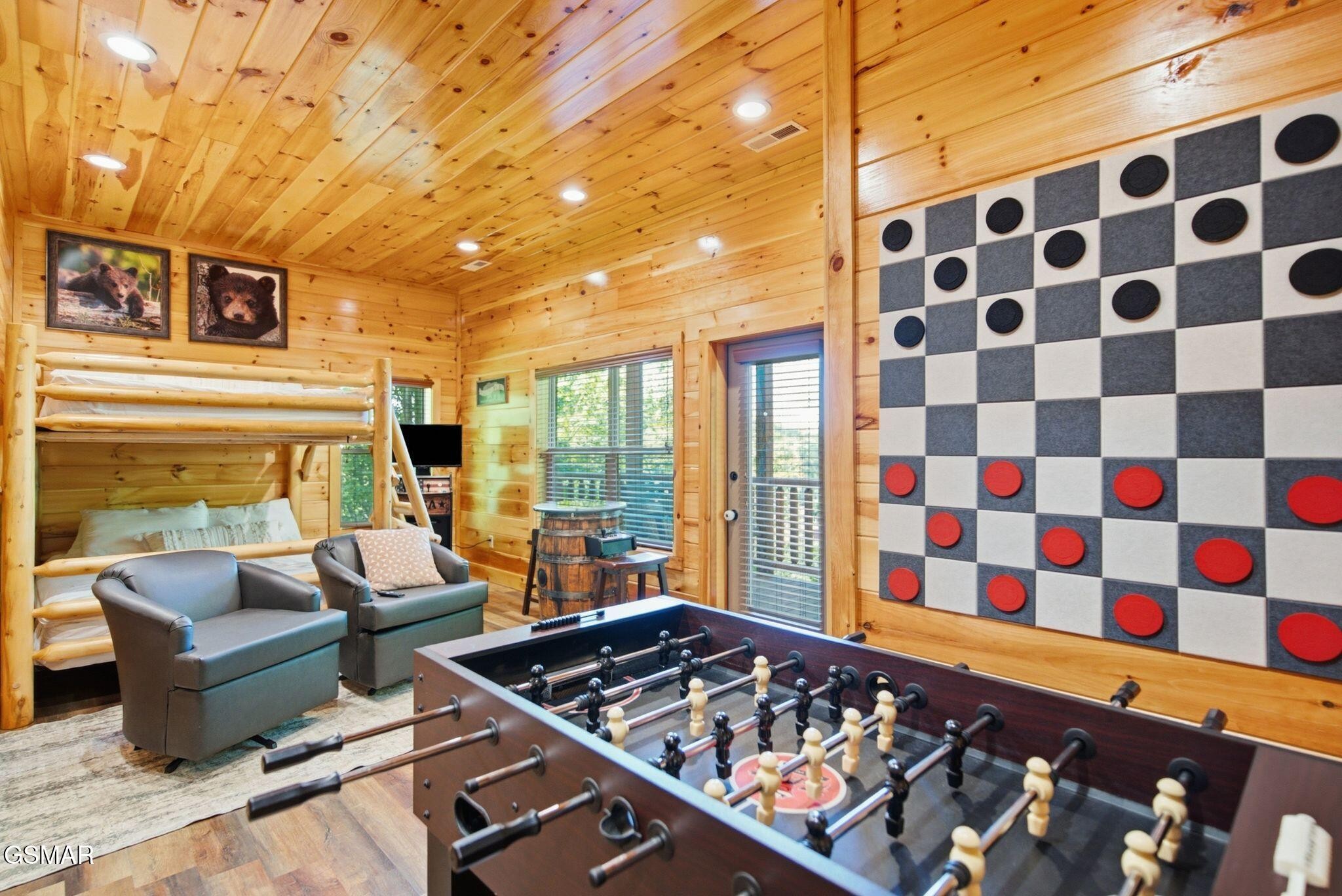 1012 Owls Nest Way