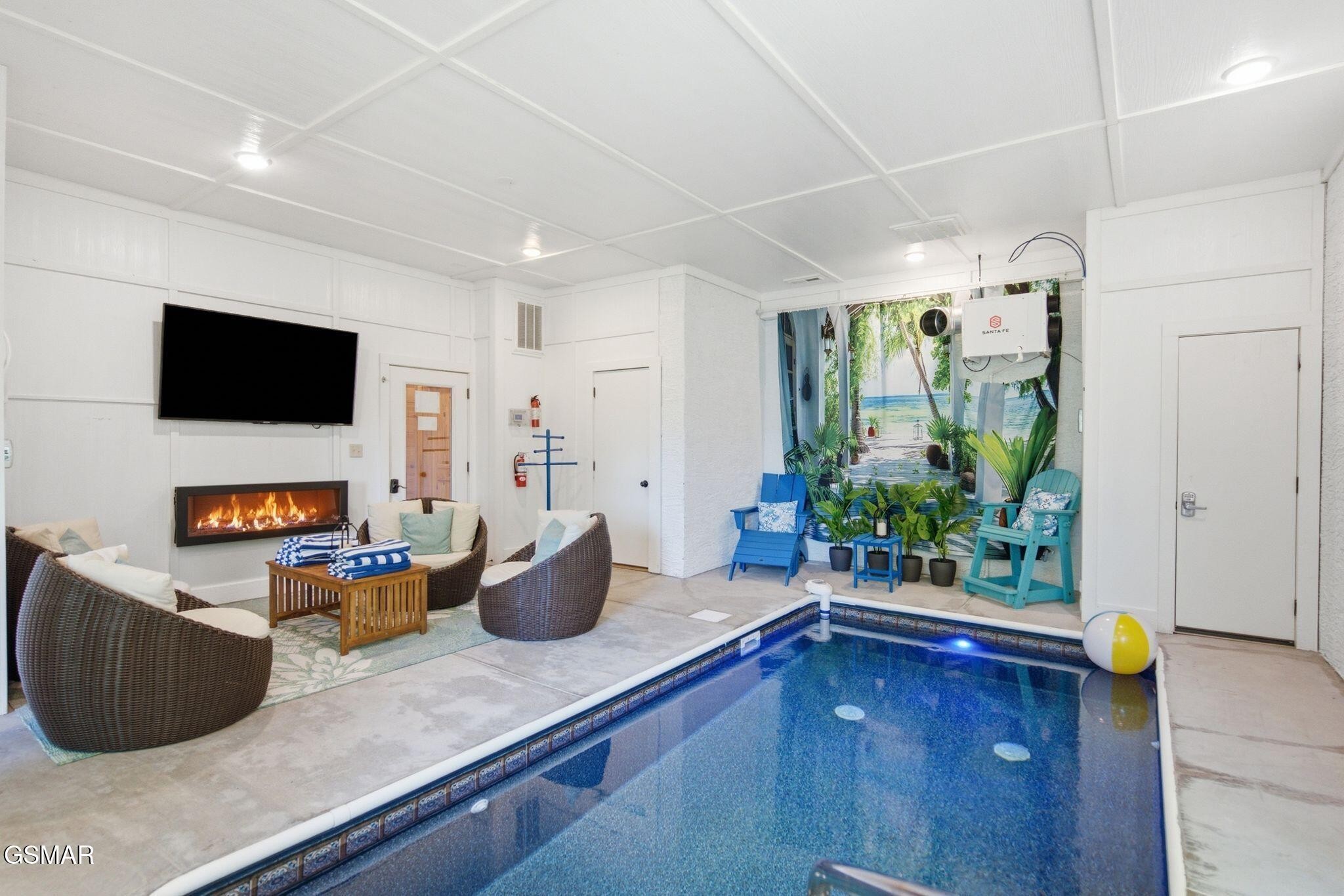1012 Owls Nest Way