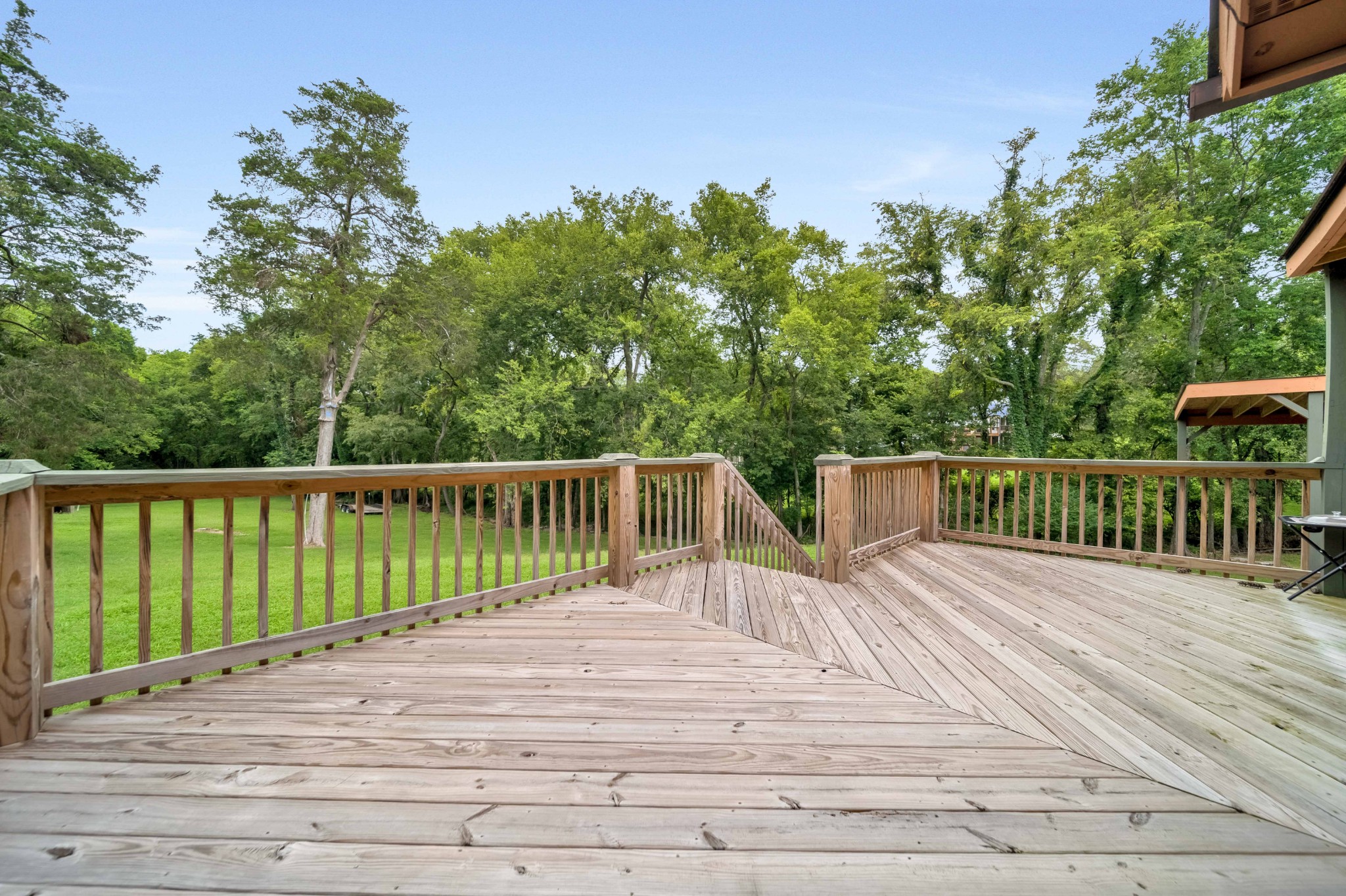 1201 Dickerson Bay Dr