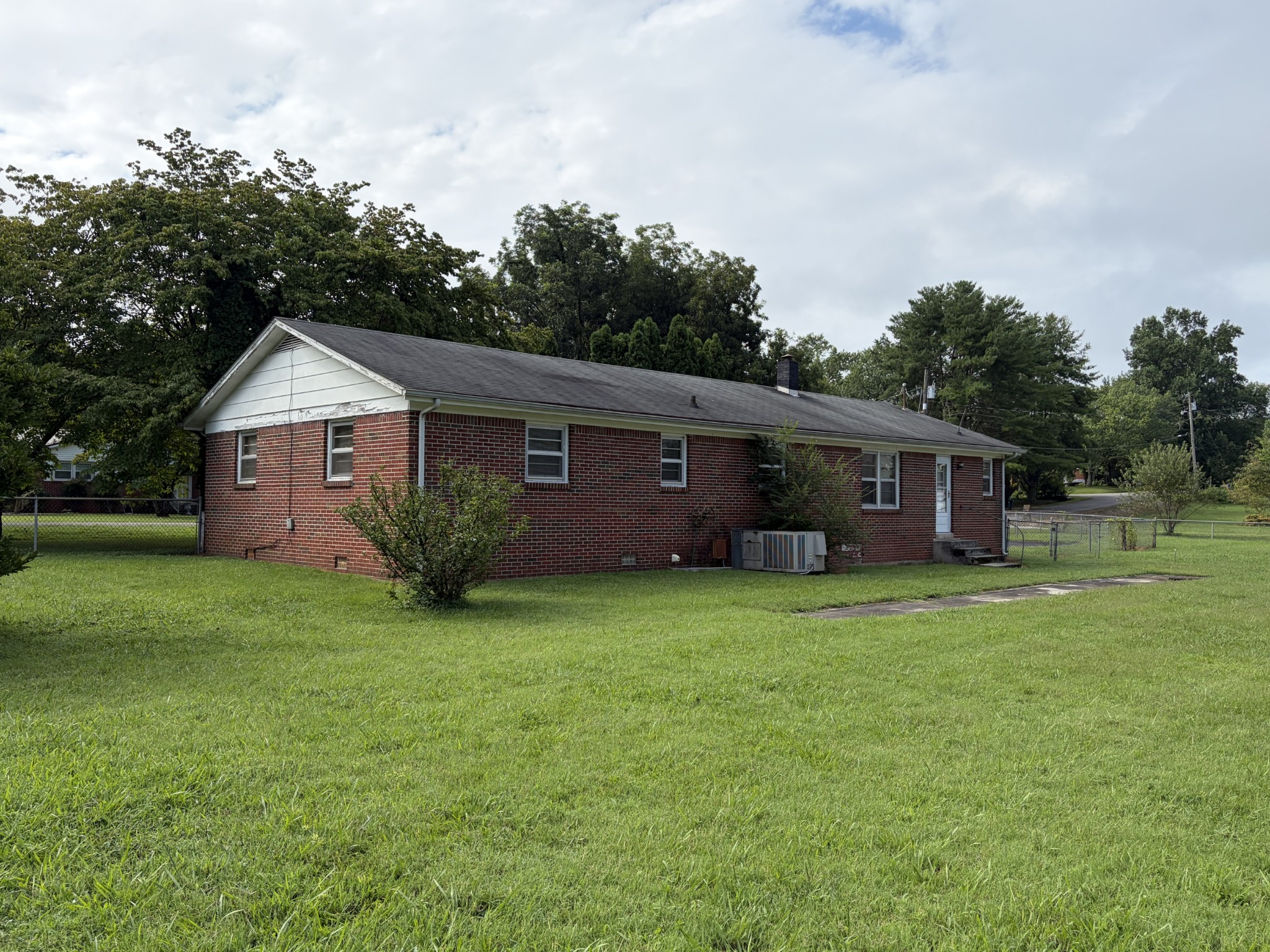 207 Melody Ln