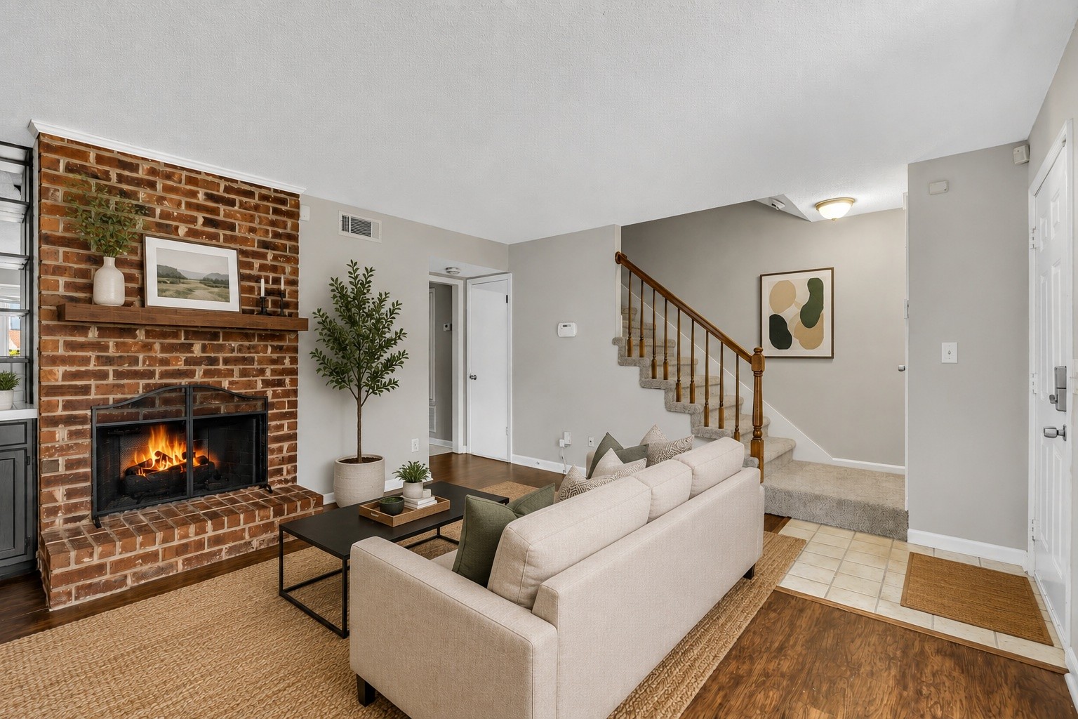 523 Williamsburg Dr
