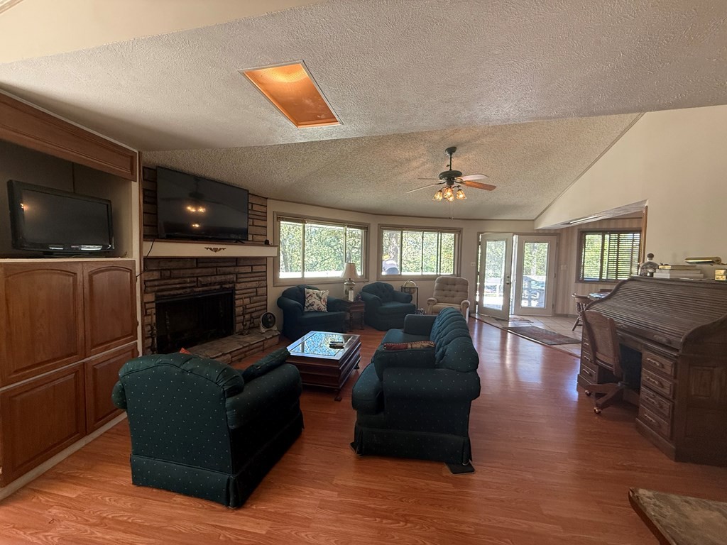485 Russwood Dr