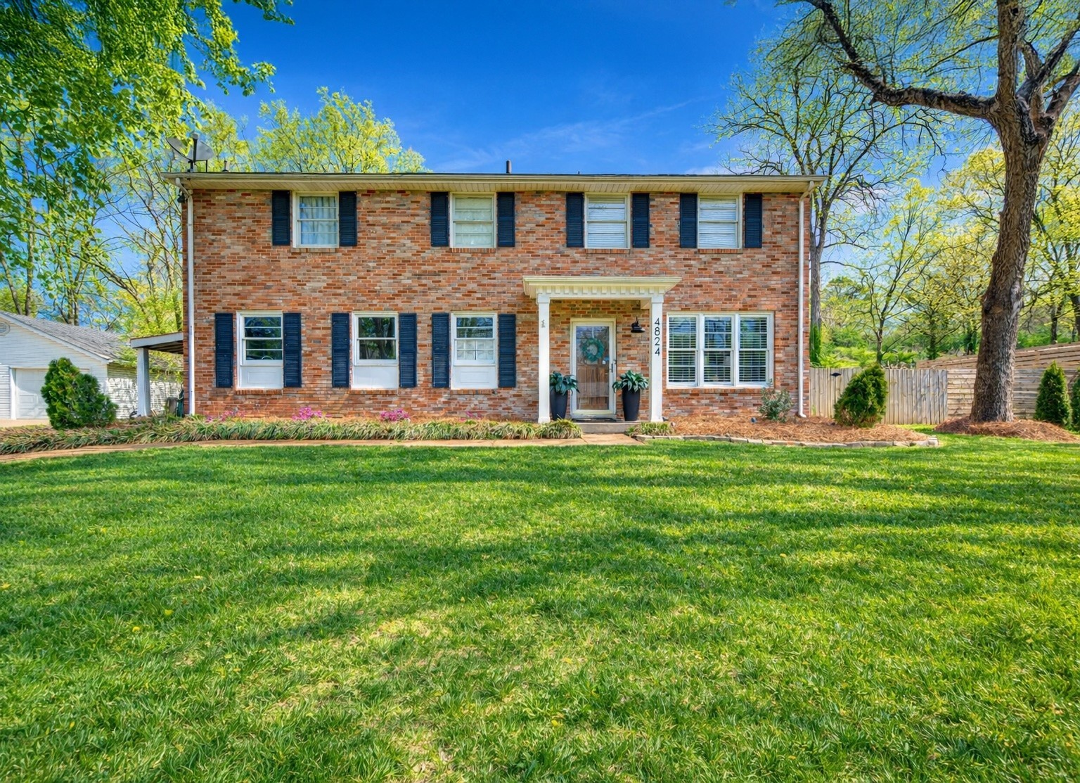 4824 Briarwood Dr