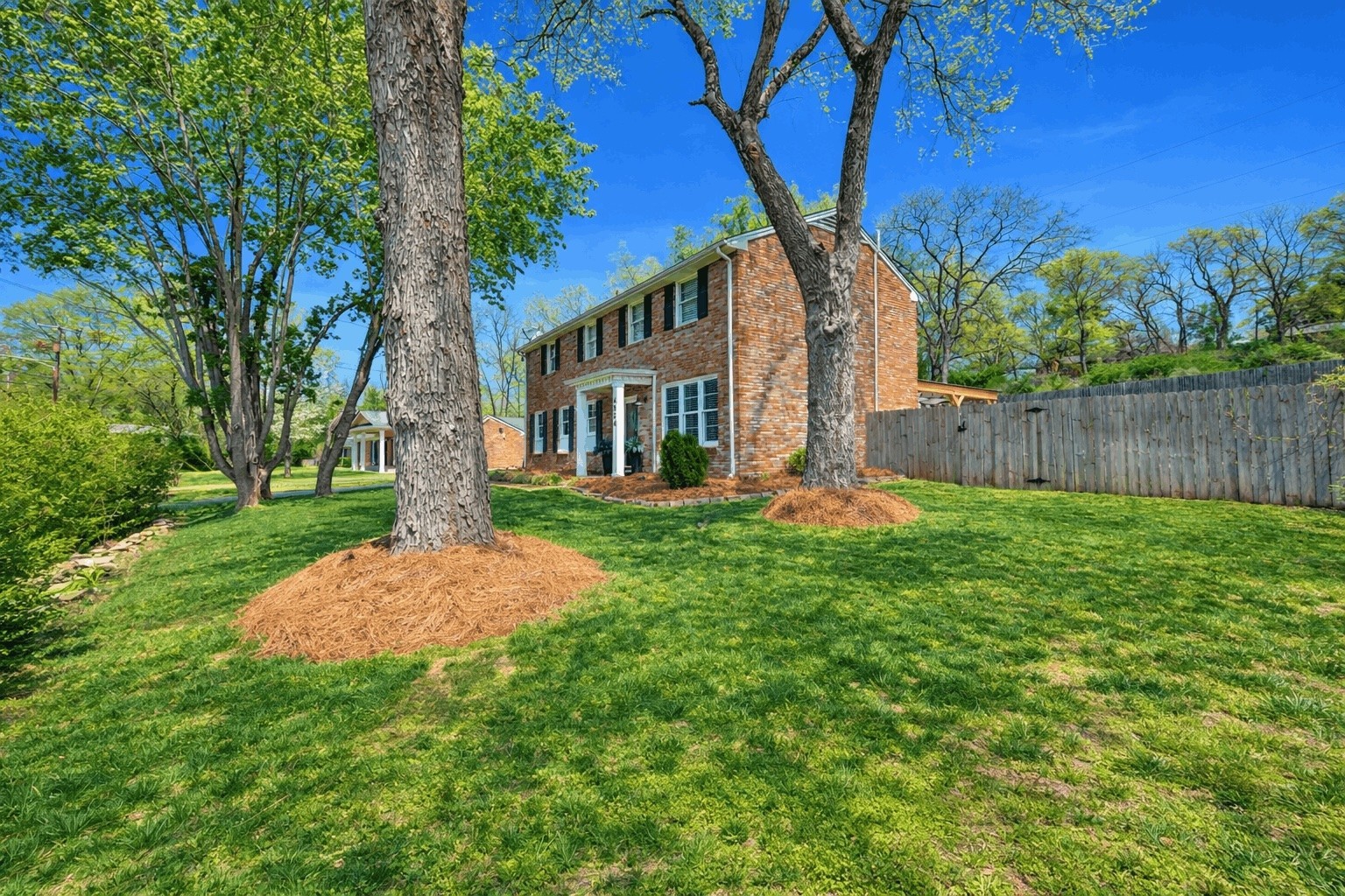4824 Briarwood Dr