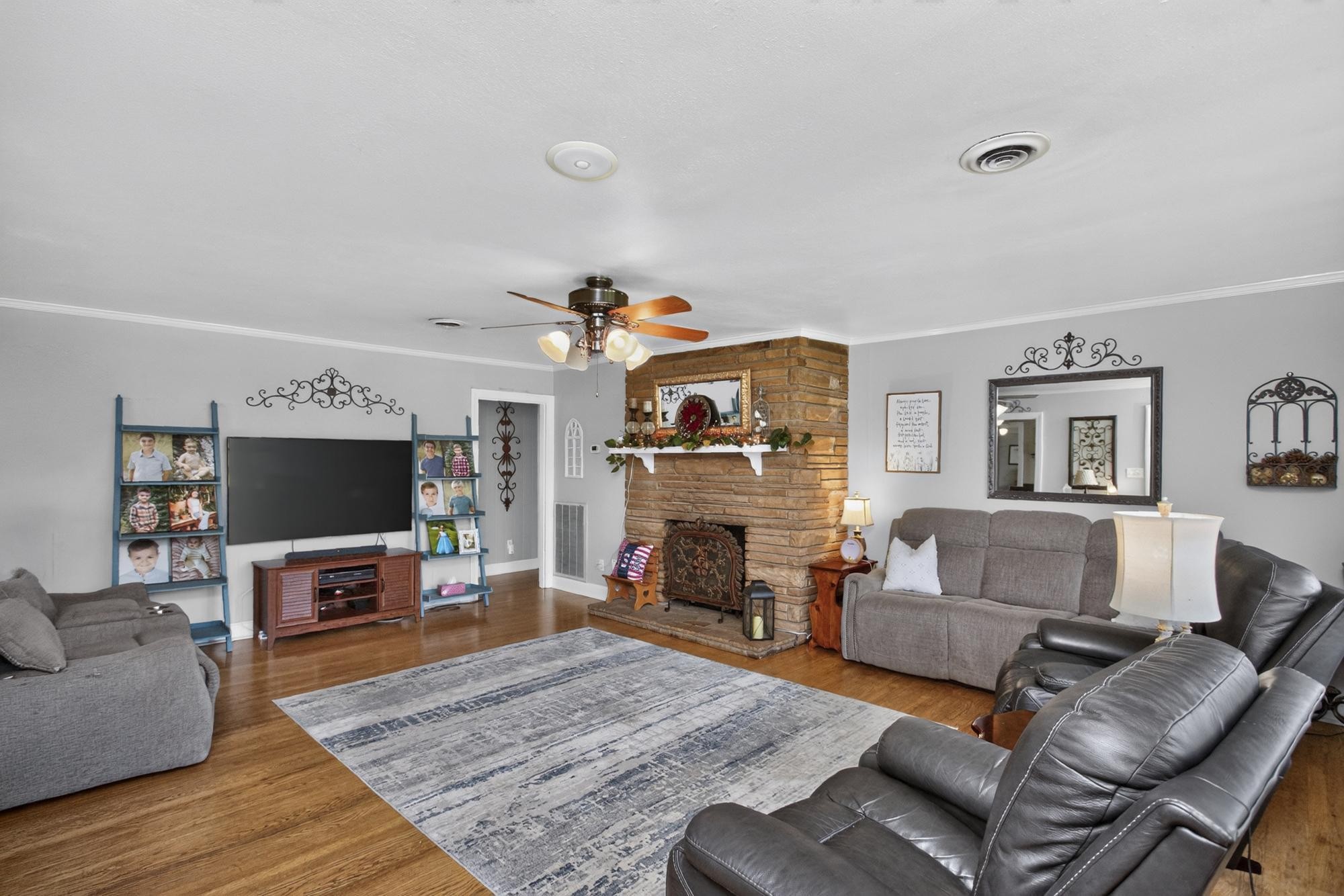 184 Park Cir
