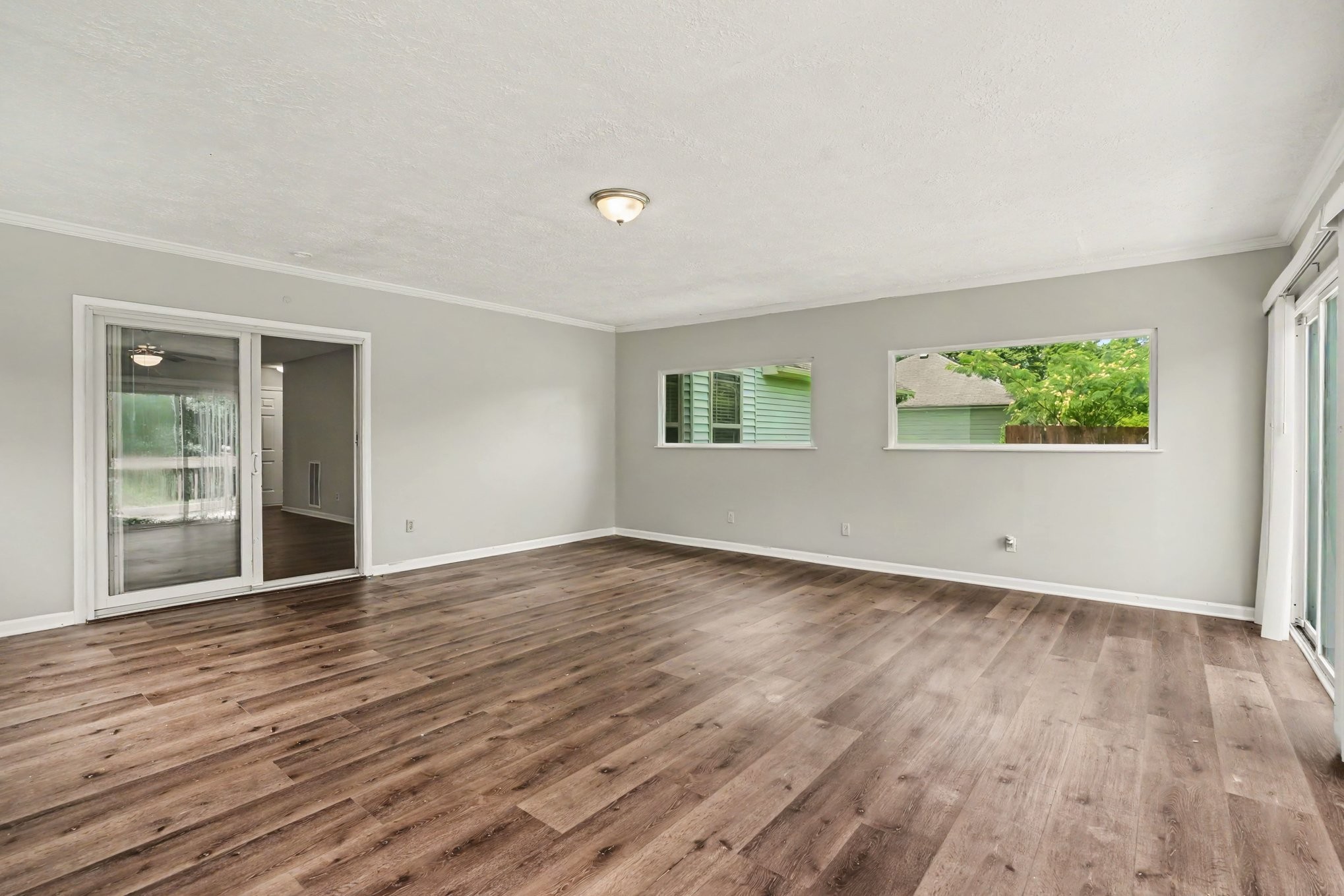 2414 Stones Throw Dr
