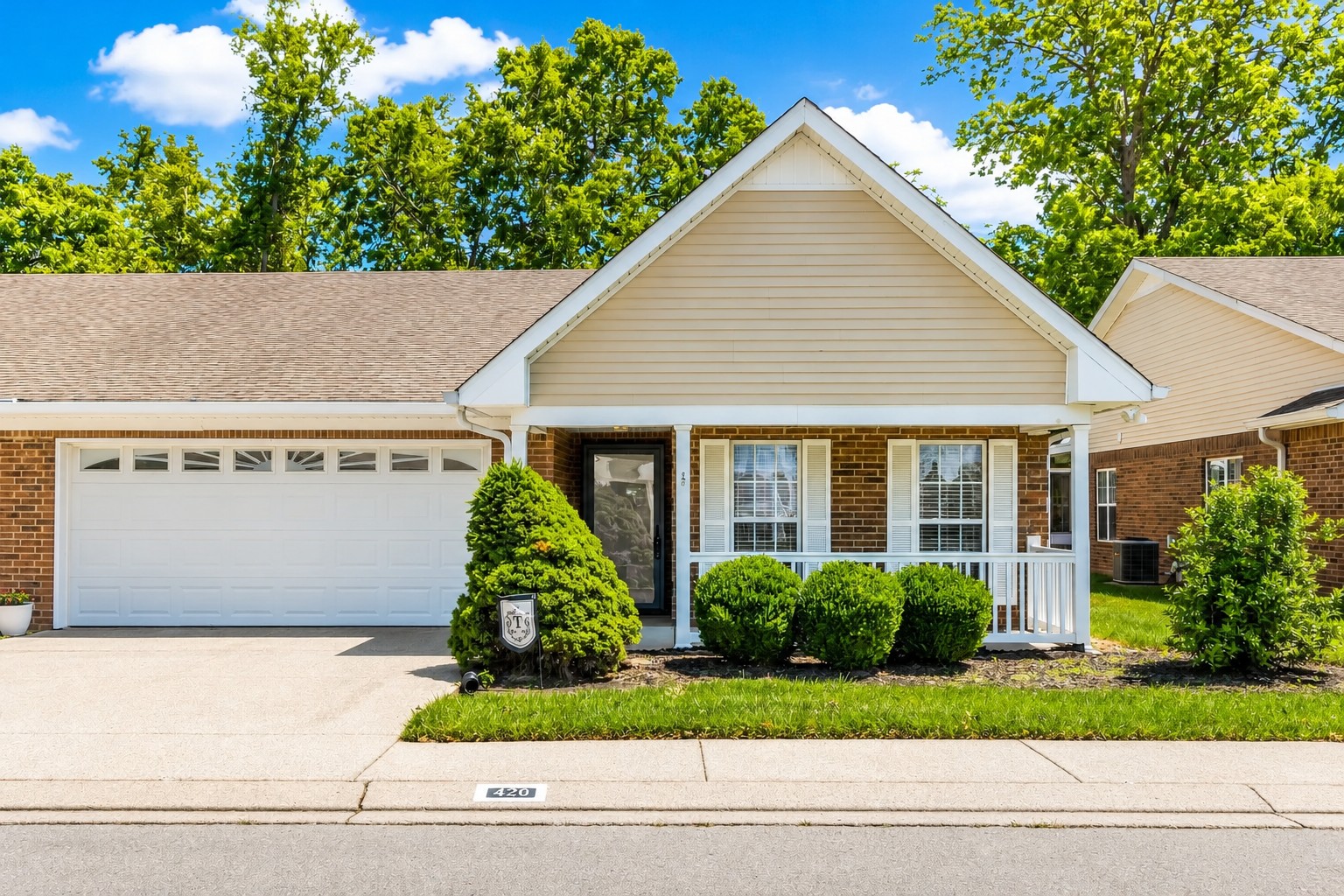 420 Forest Glen Cir