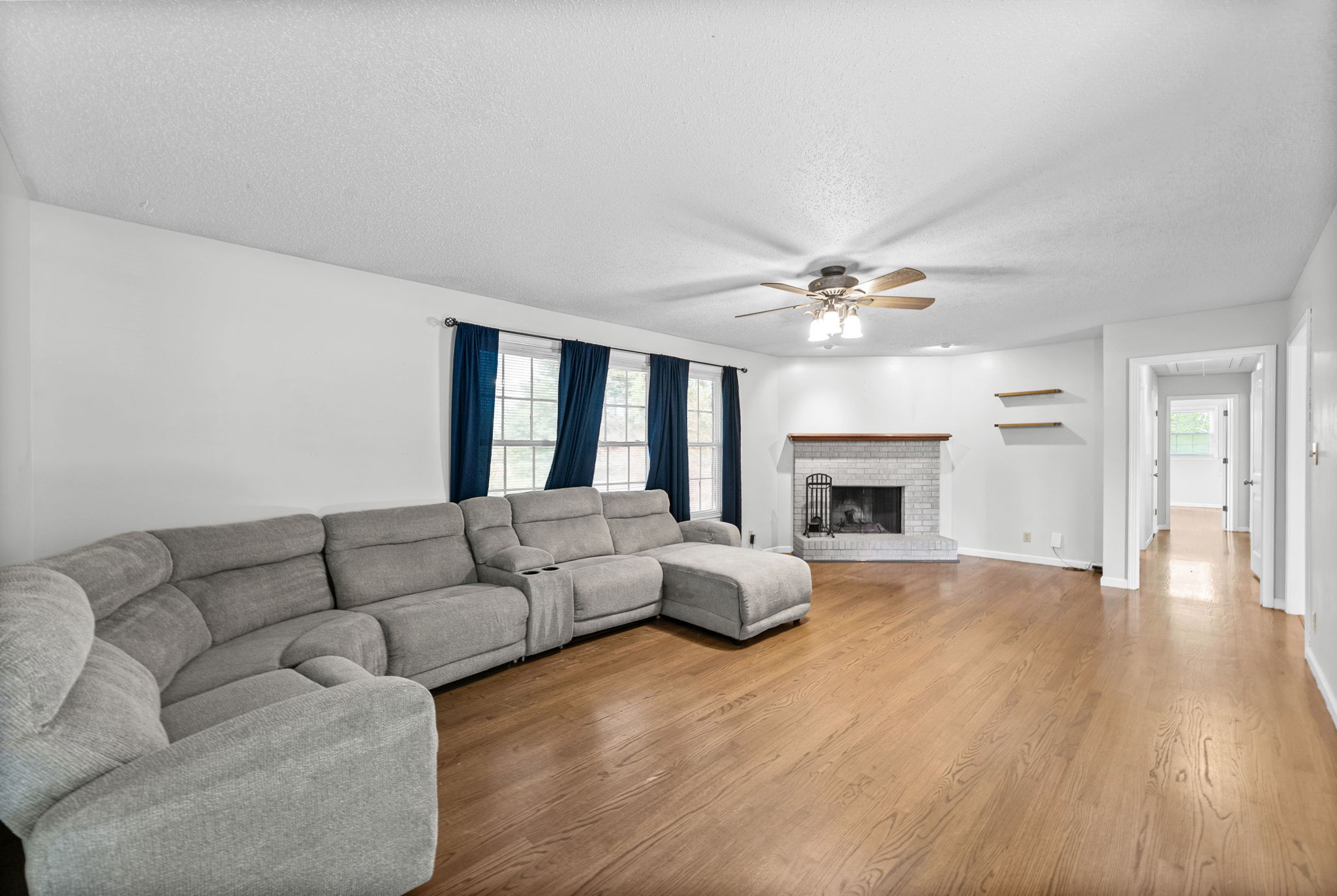 1776 Auburn Dr