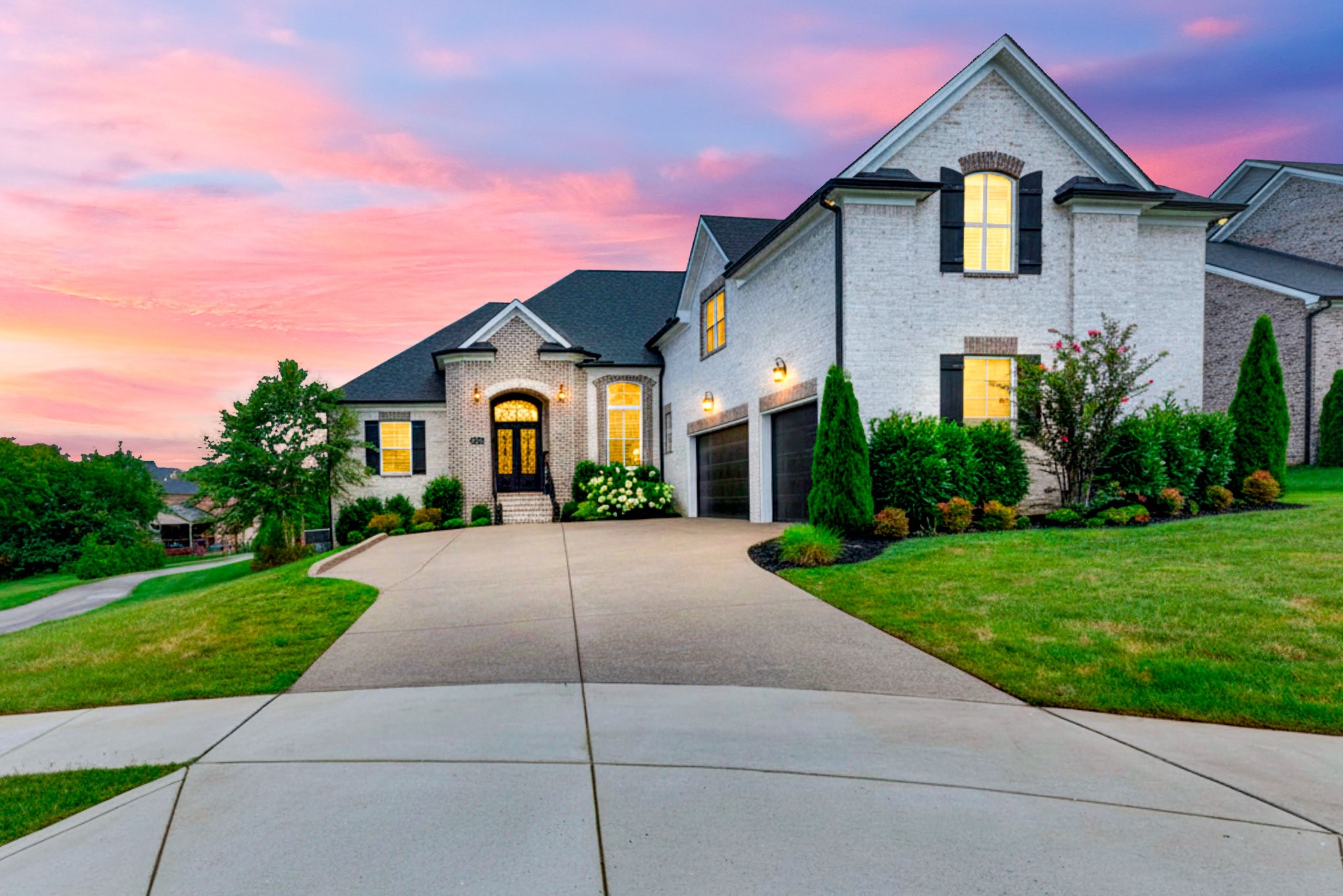 1012 Keeneland Dr