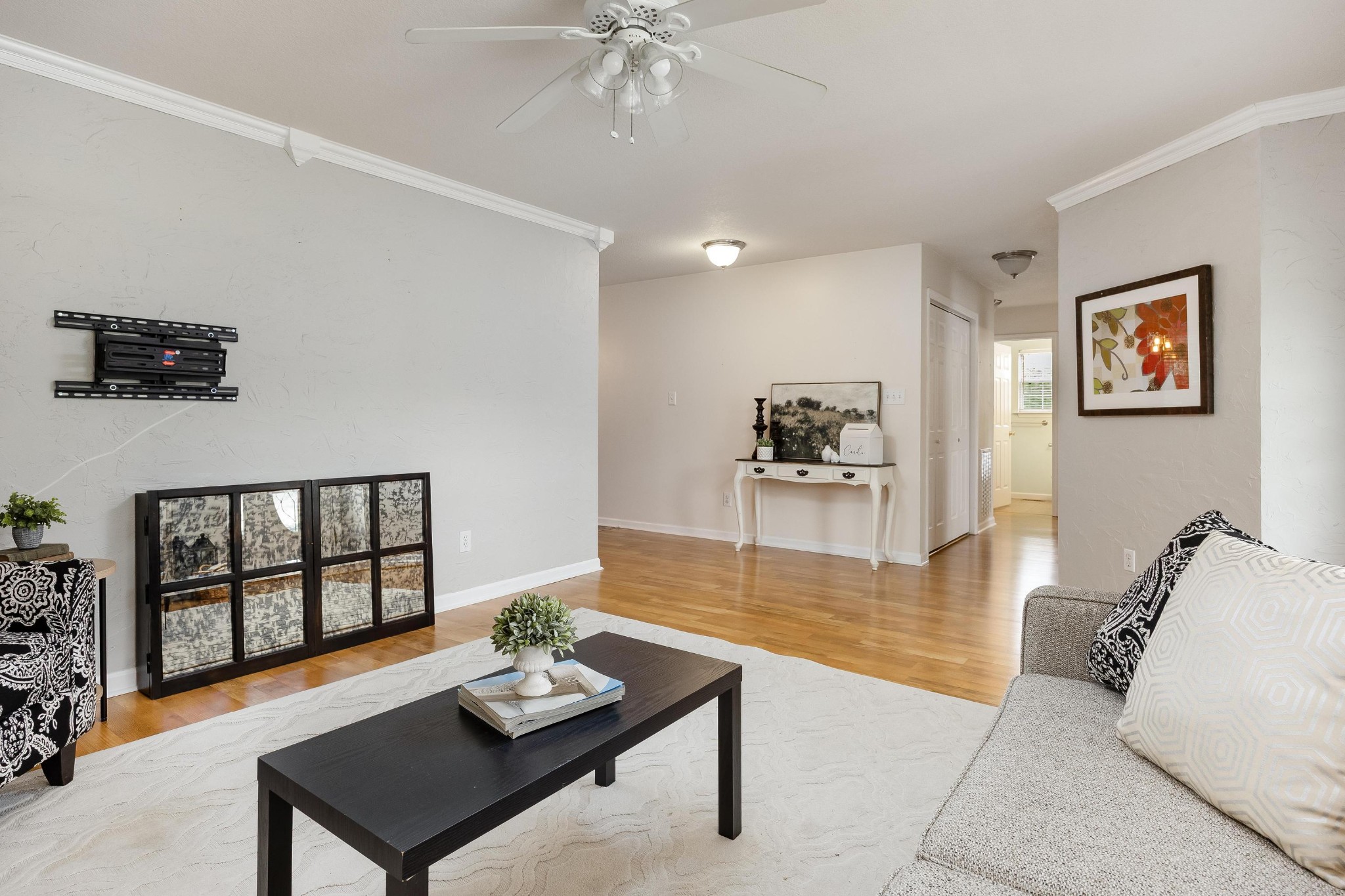 280 Shady Hollow Circle, SE