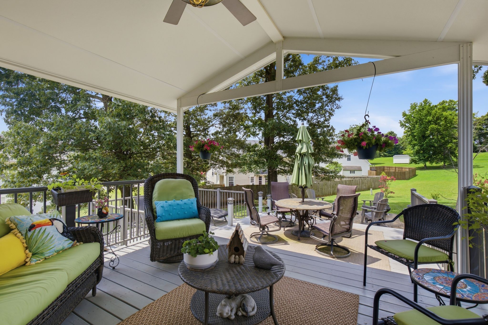 848 Nandina Ct