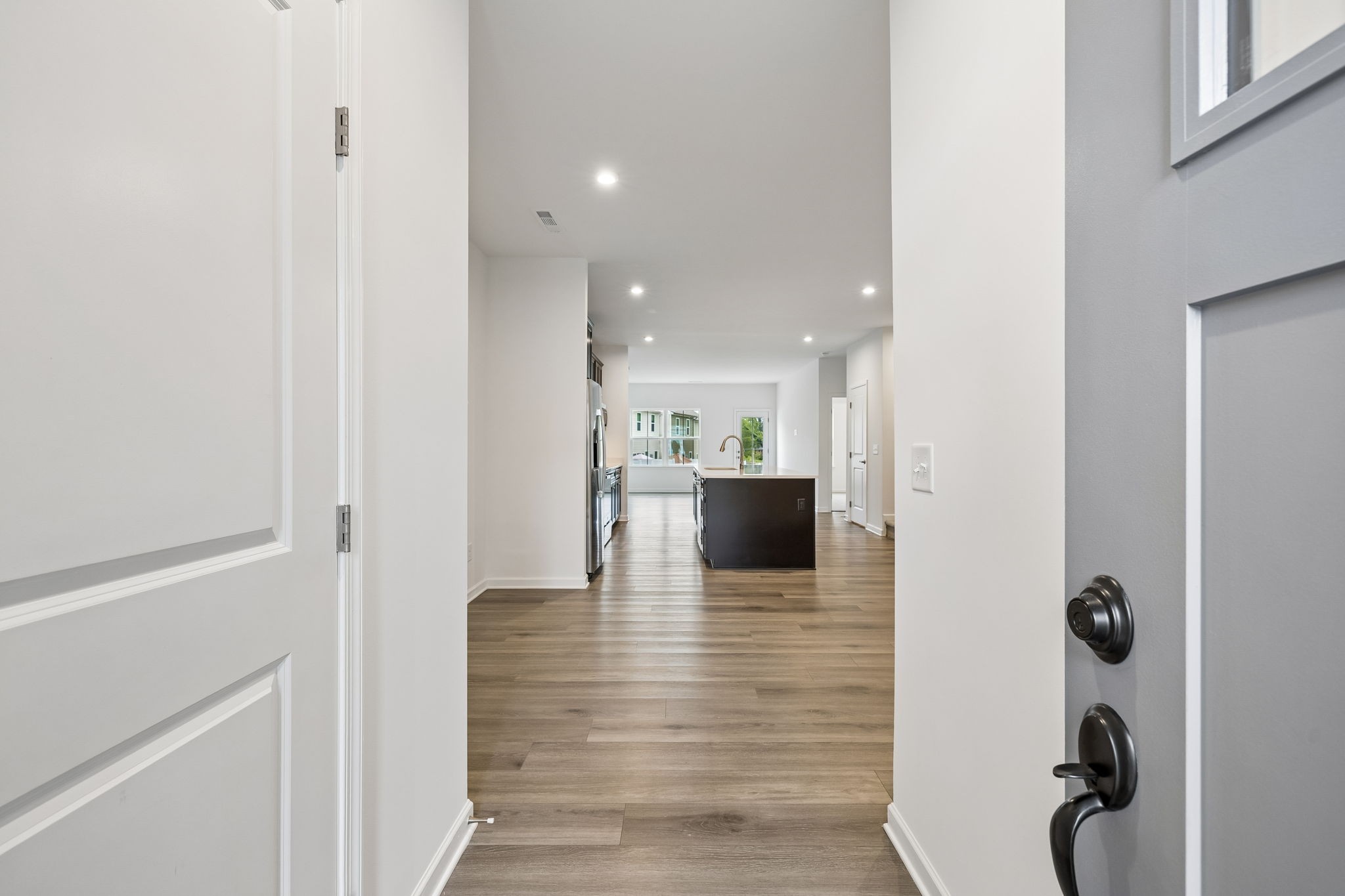 307 Lantern Cir