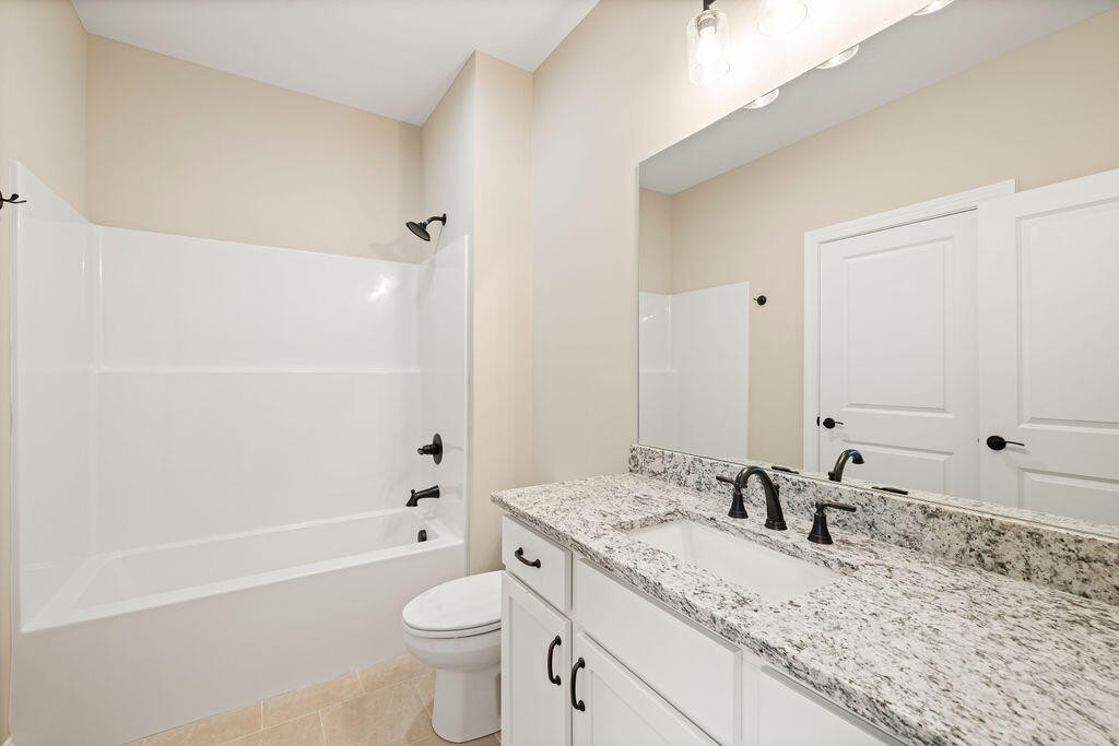 2922 Discovery Drive, NW