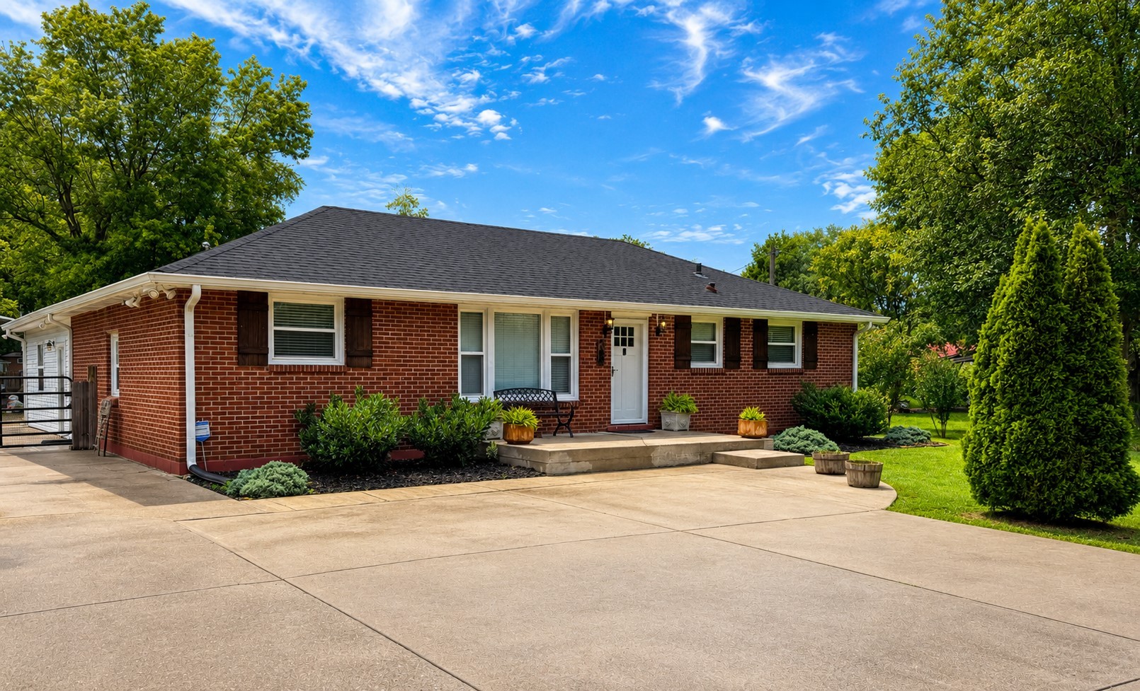 300 Clearview Dr