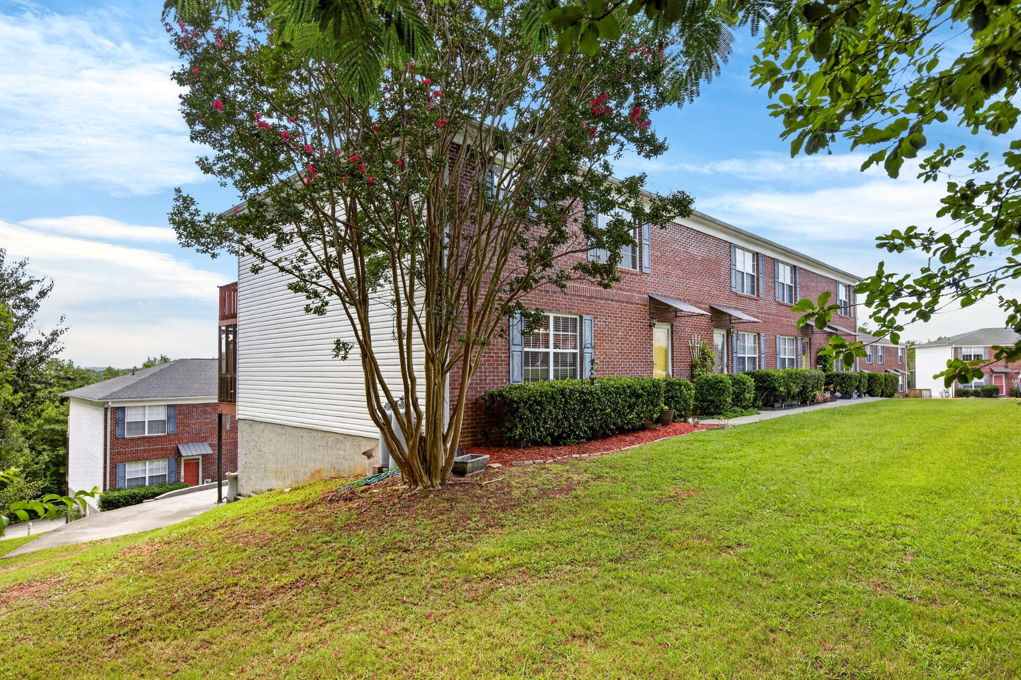 2448 Executive Park, NW