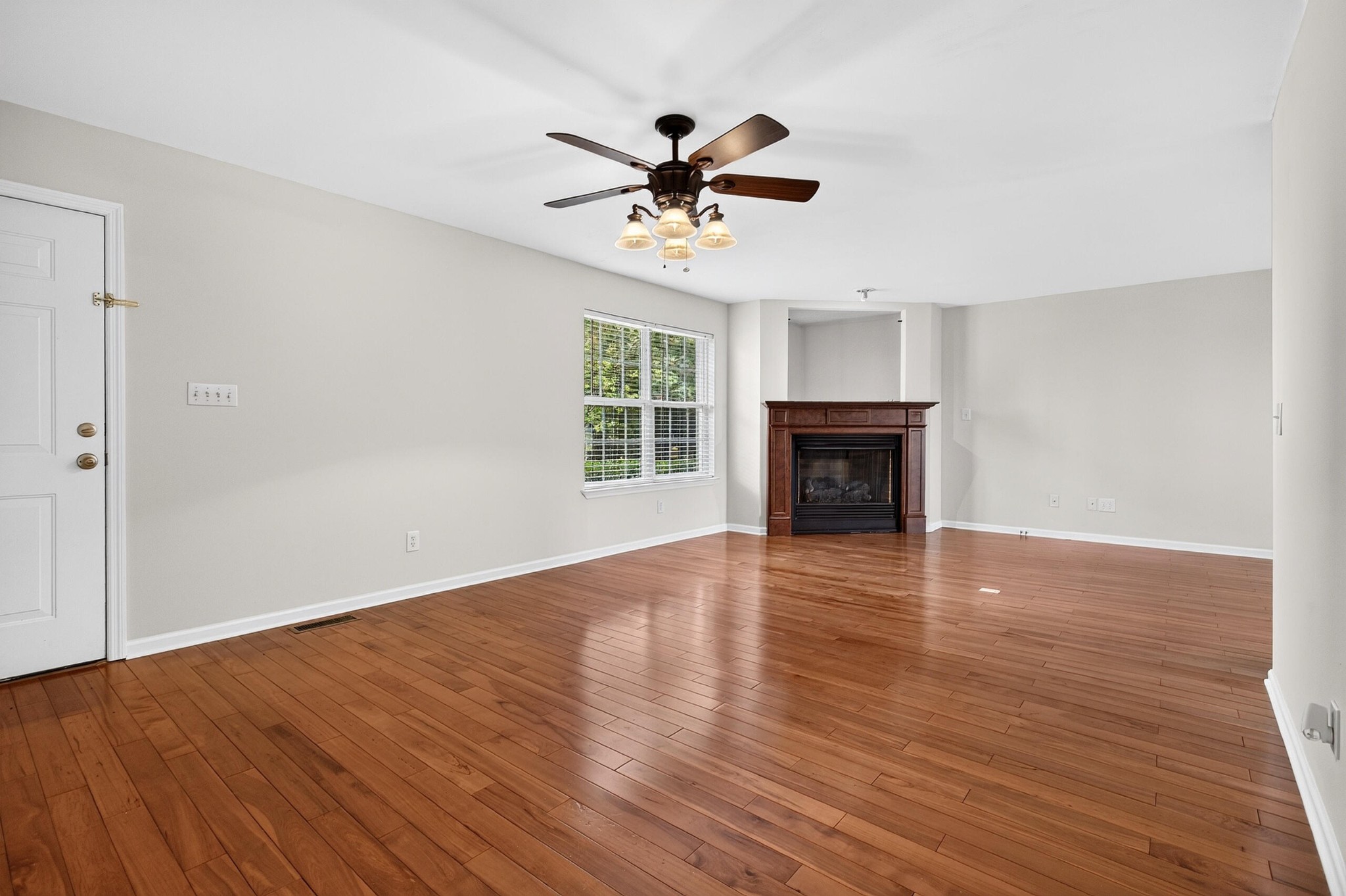 2448 Executive Park, NW