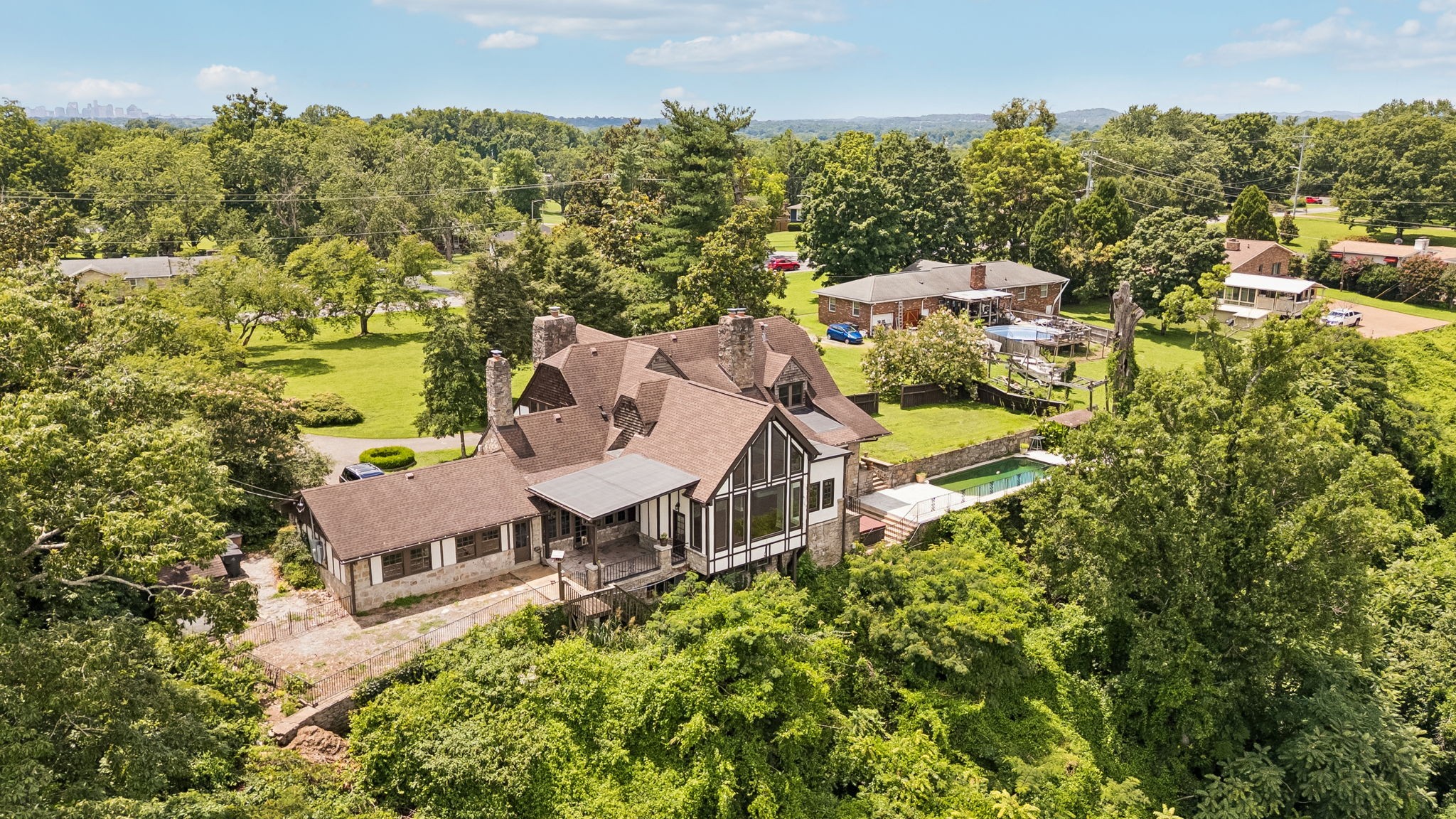 2990 McGavock Pike