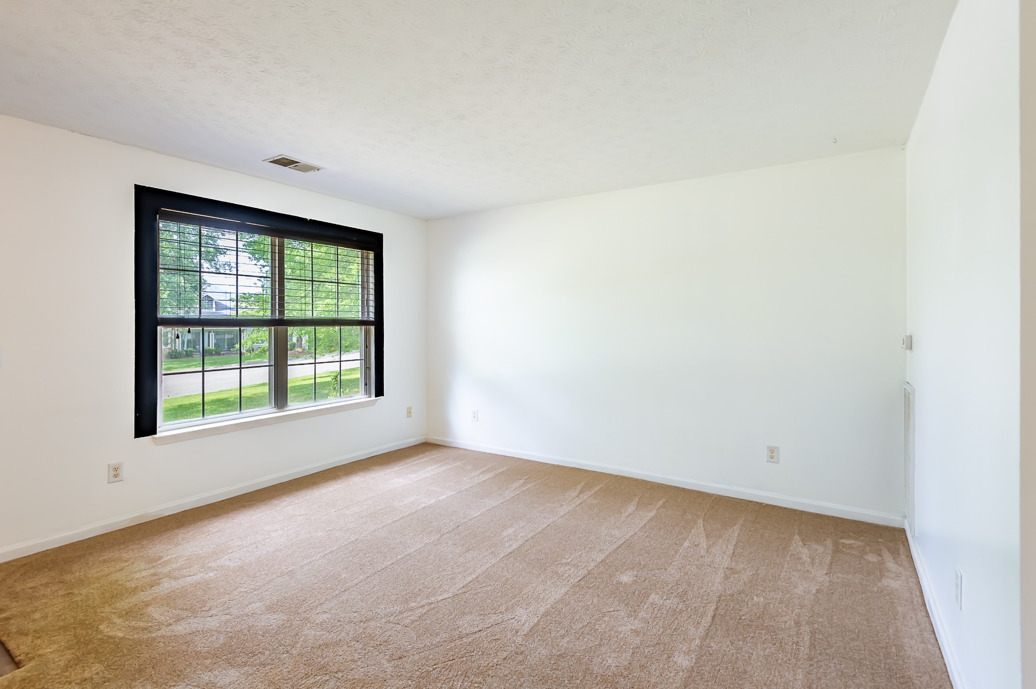 110 Waterview Dr