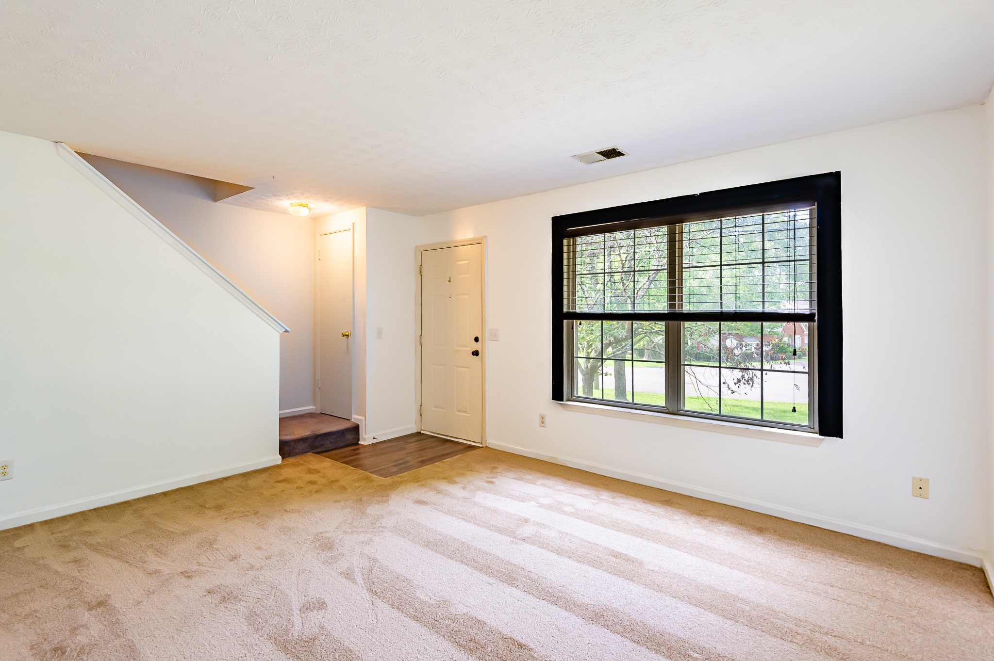 110 Waterview Dr