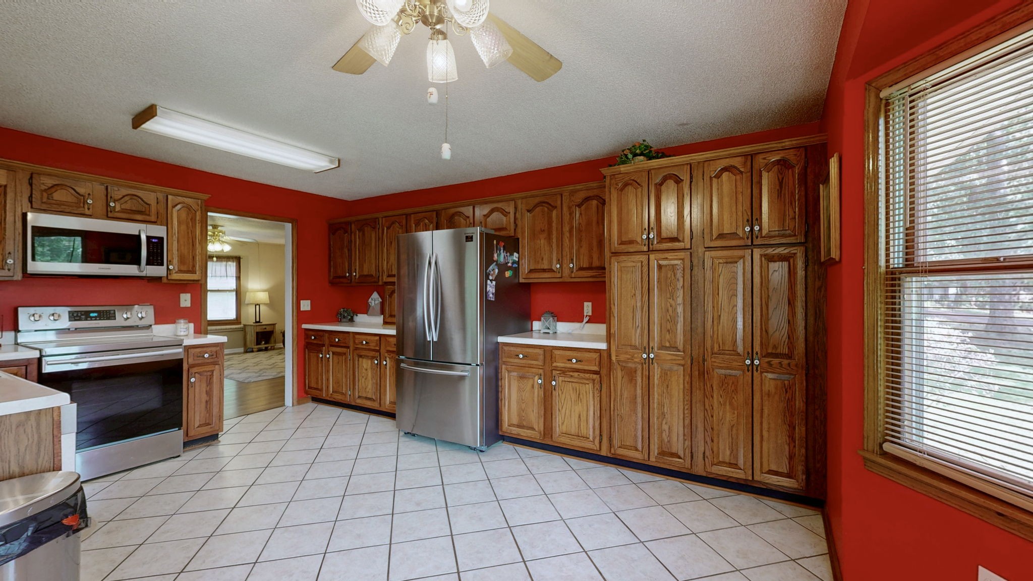 327 Russwood Dr